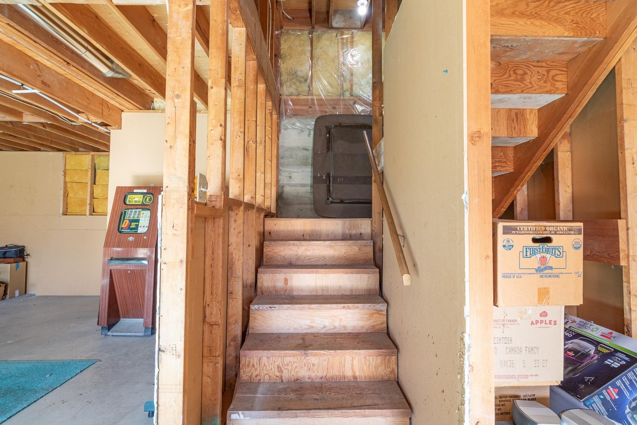 2658 Delahaye Drive, Coquitlam, BC