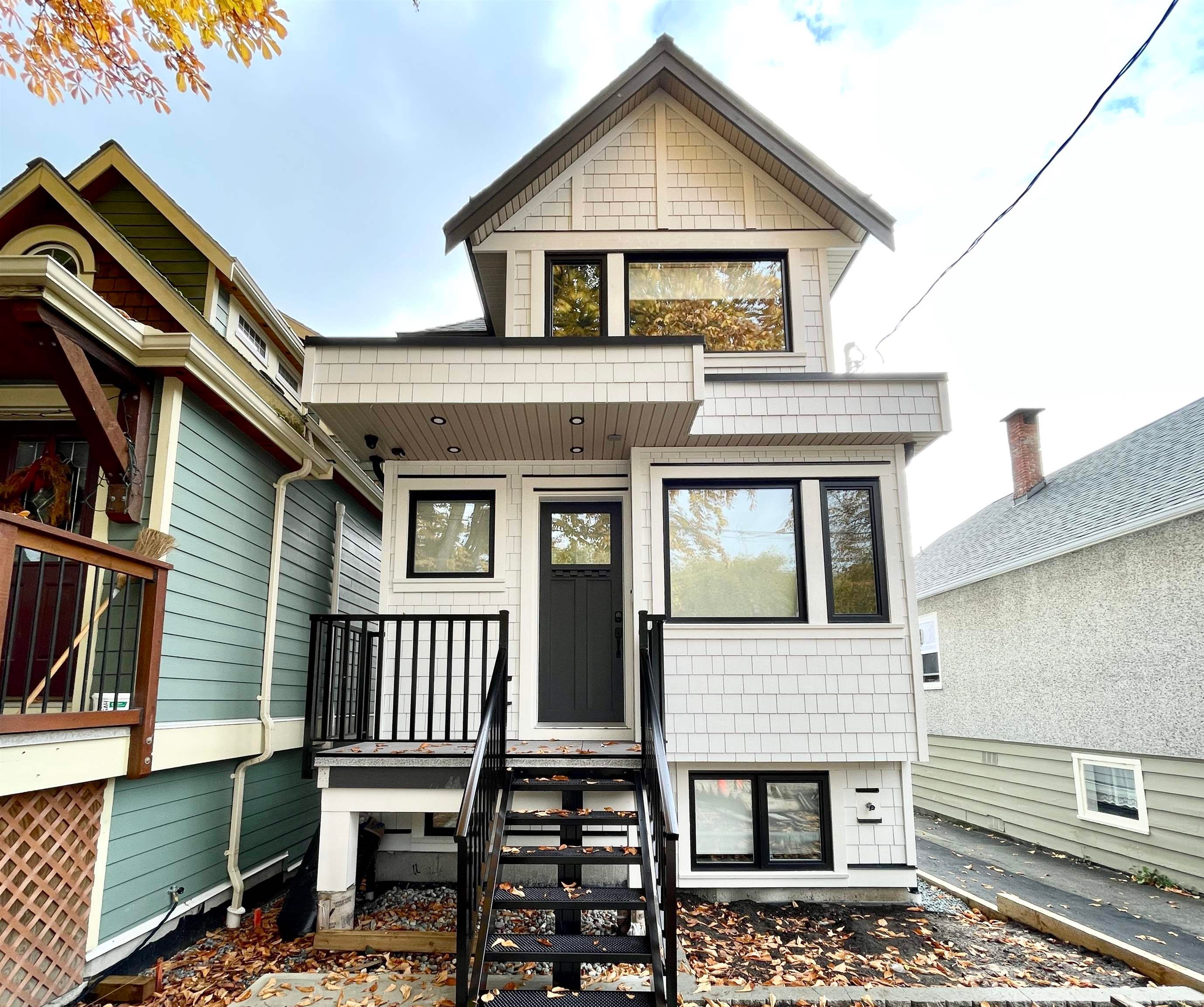 162 43Rd Avenue E, Vancouver, BC