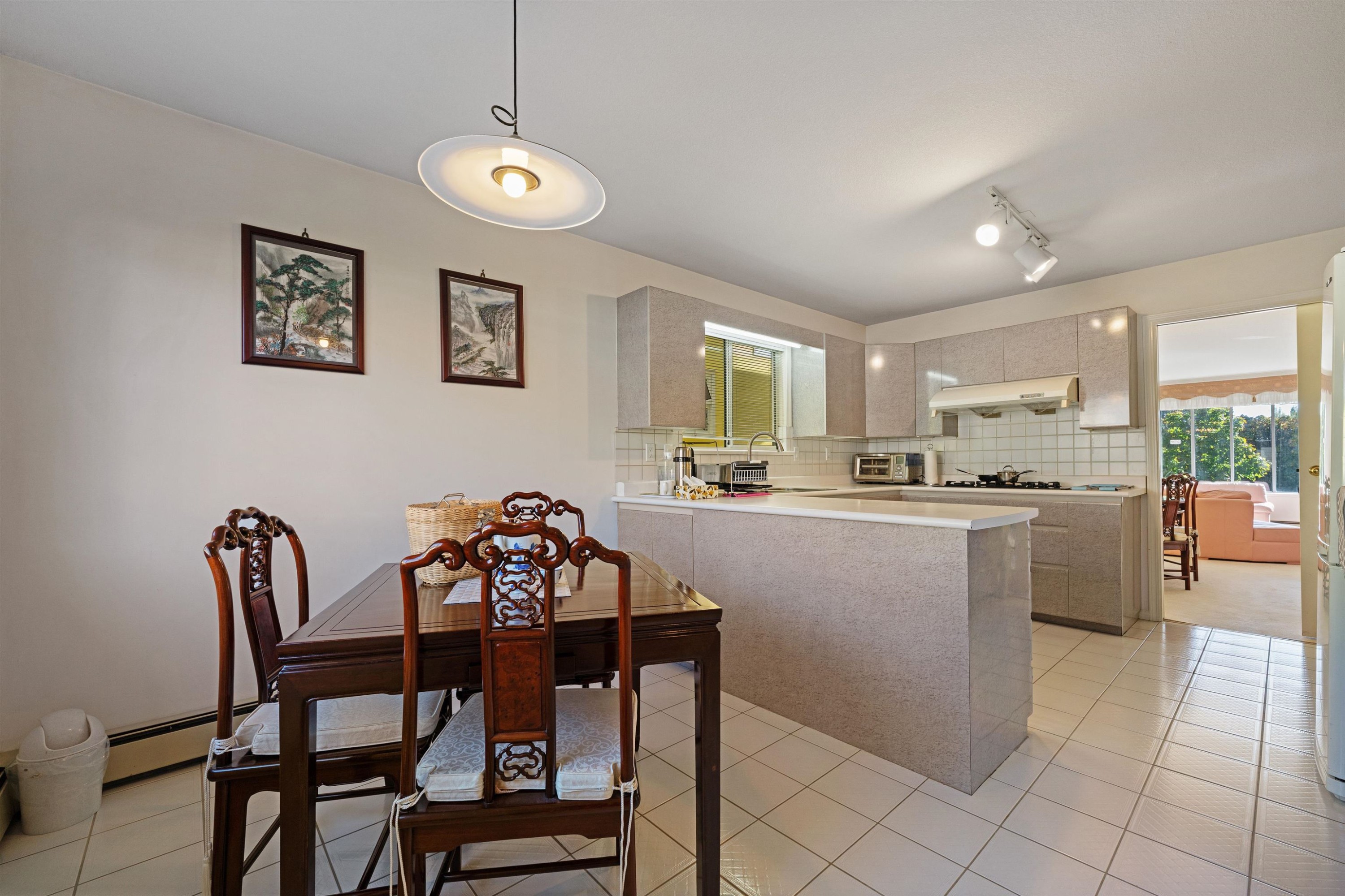 2133 49Th Avenue W, Vancouver, BC