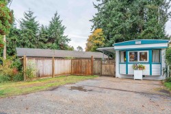 1-4514 Sunshine Coast Highway Sechelt, BC V7Z 0G9