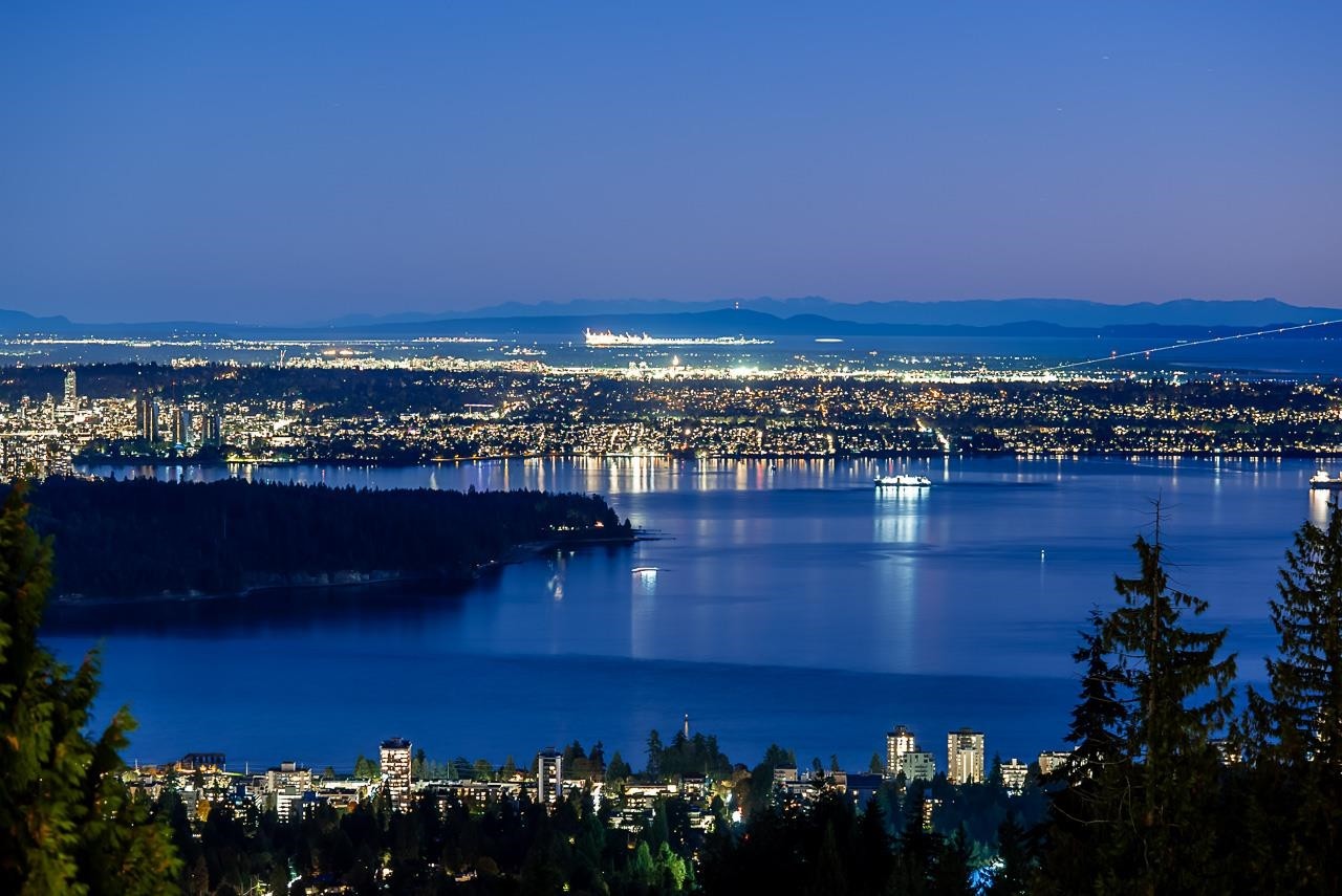 1562 Pinecrest Drive, West Vancouver, BC