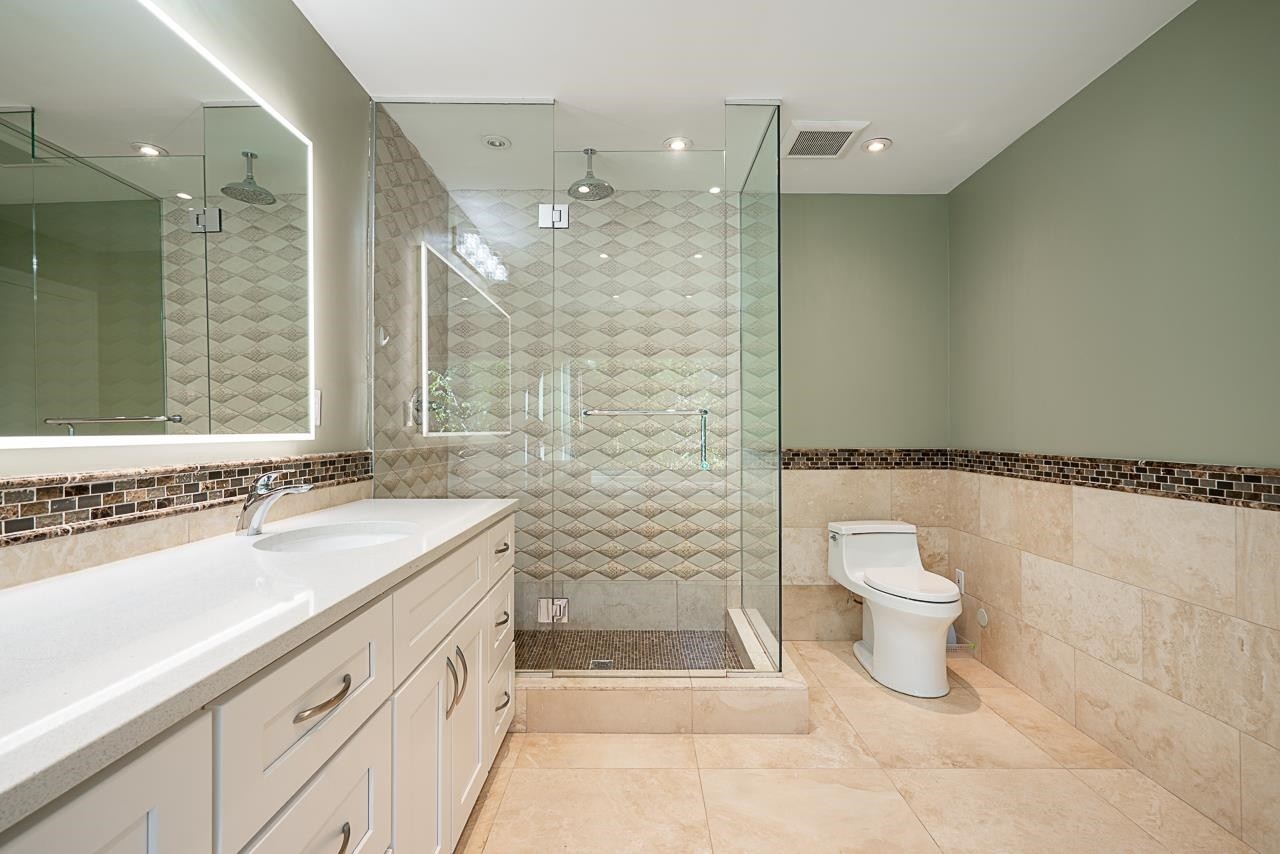 1562 Pinecrest Drive, West Vancouver, BC