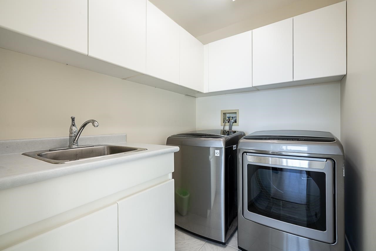 1562 Pinecrest Drive, West Vancouver, BC