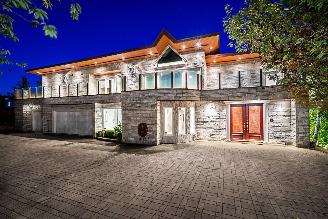 1562 Pinecrest Drive, West Vancouver, BC