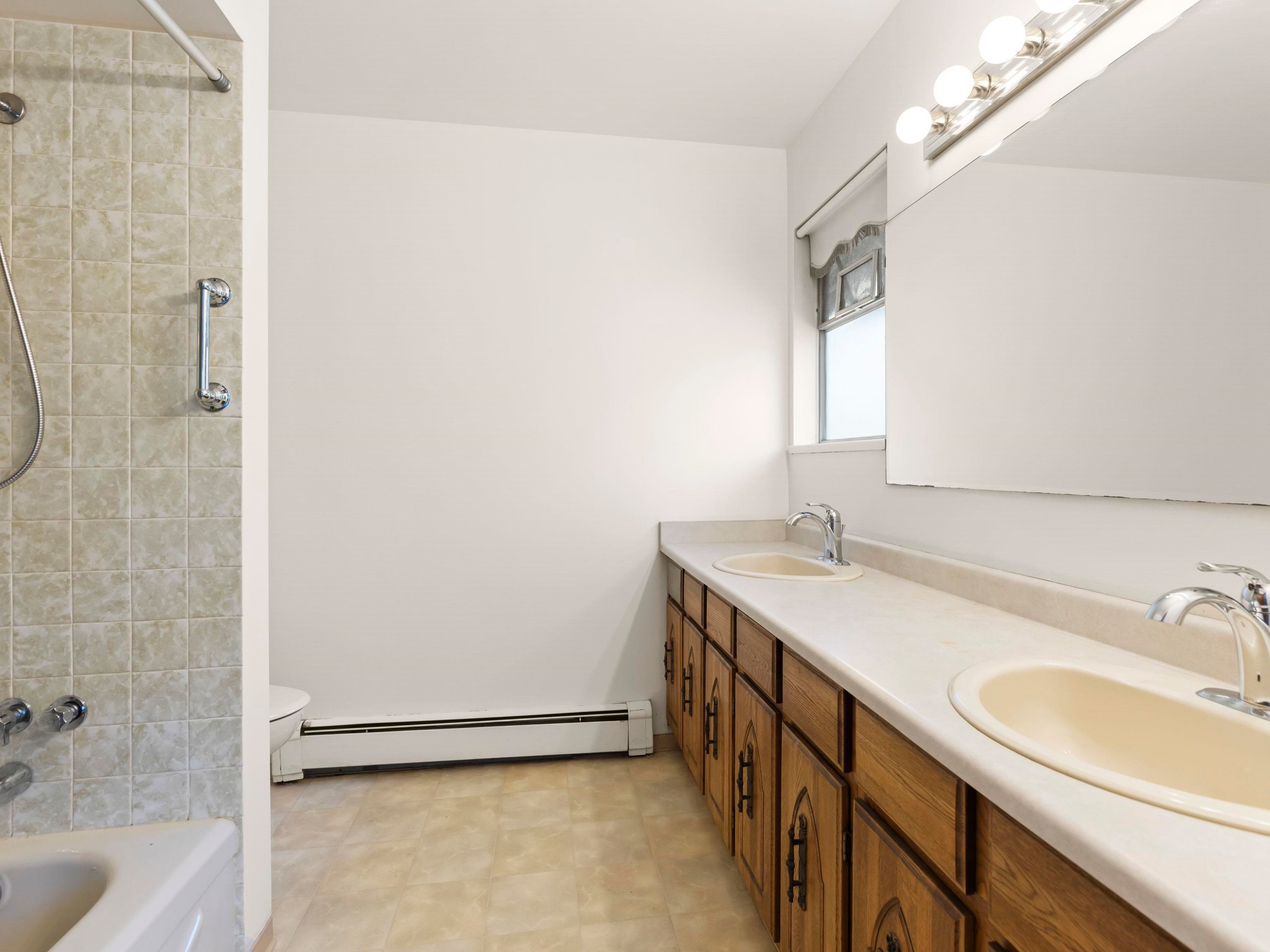 5950 Macdonald Street, Vancouver, BC