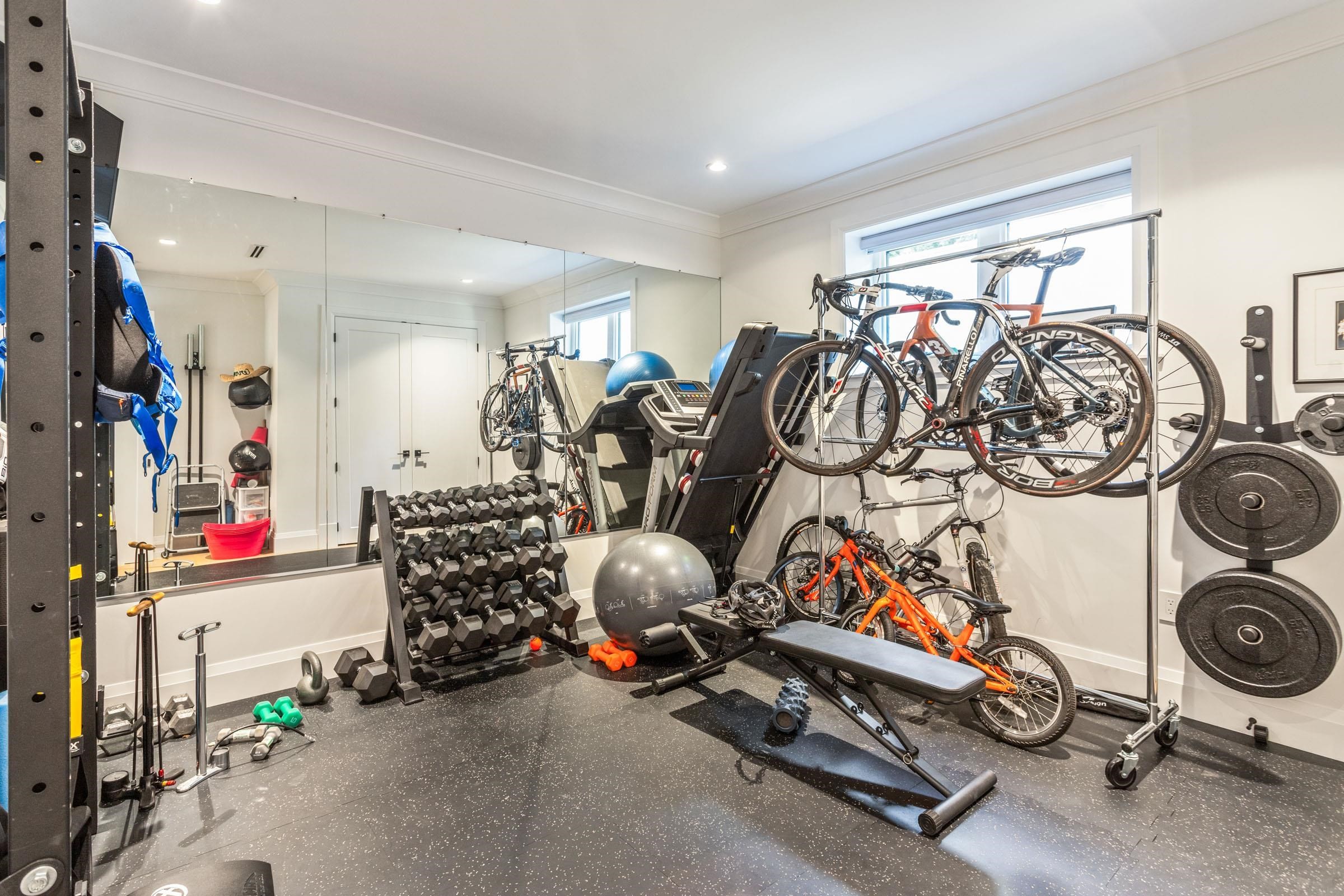 345 20Th Street E, North Vancouver, BC