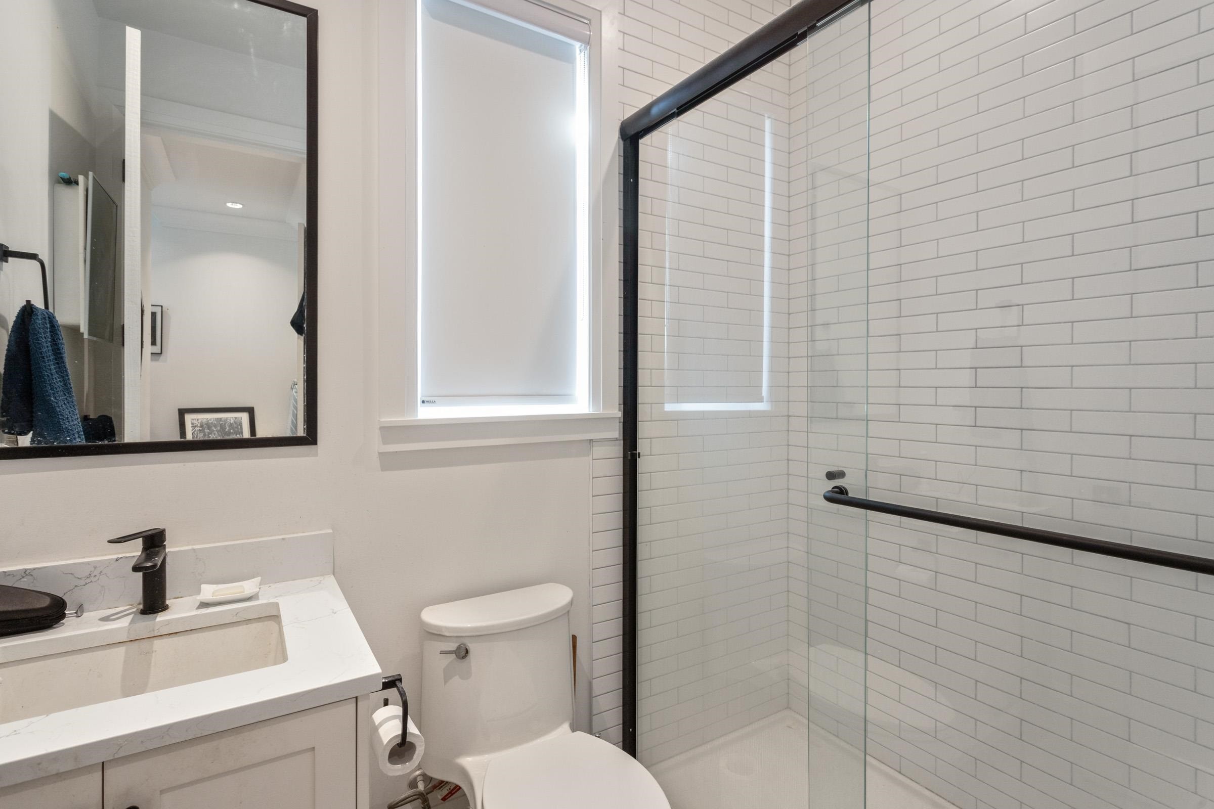 345 20Th Street E, North Vancouver, BC