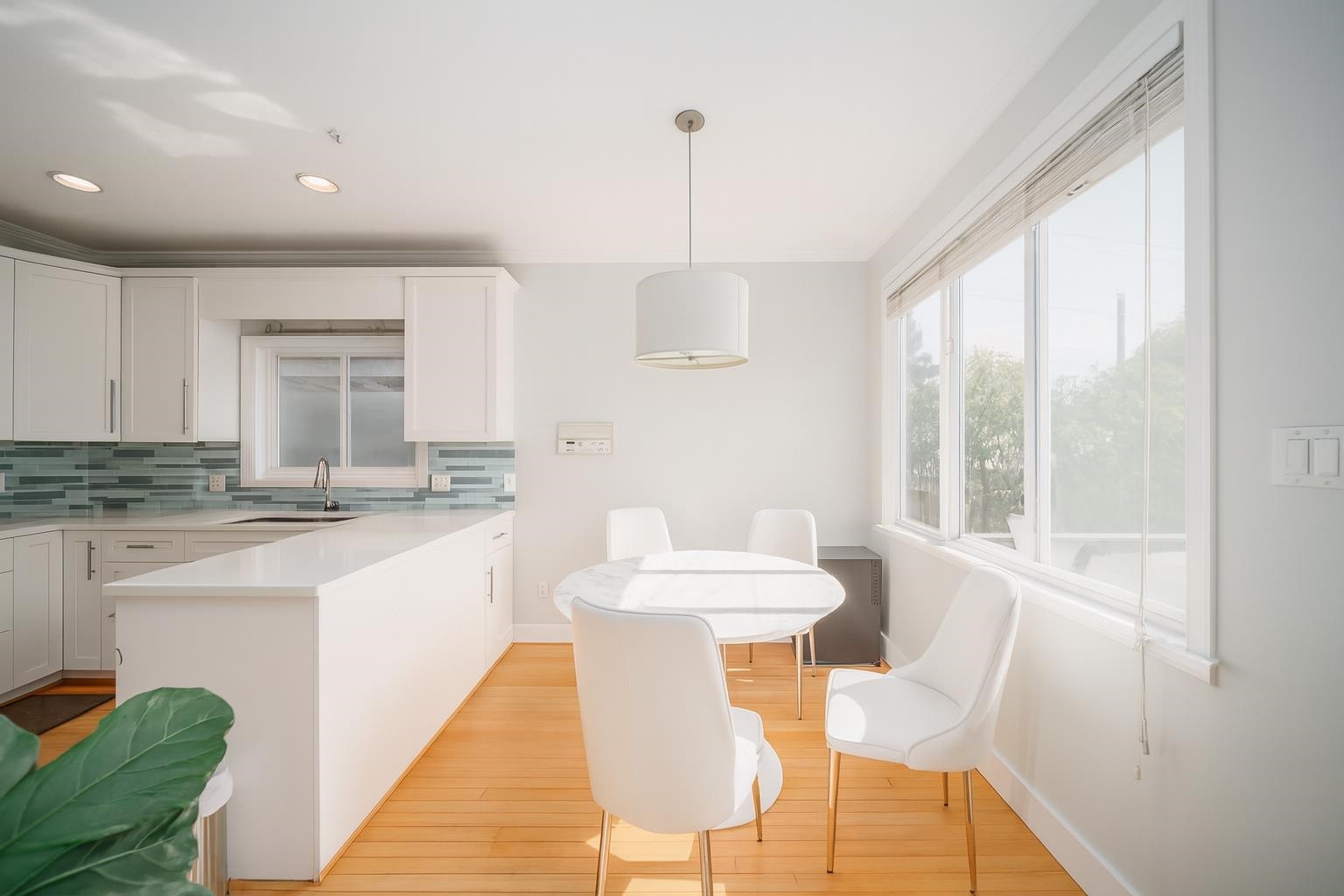 2726 42Nd Avenue W, Vancouver, BC