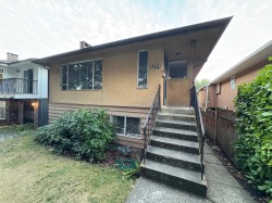 4204 Venables Street Burnaby, BC V5C 2Z9