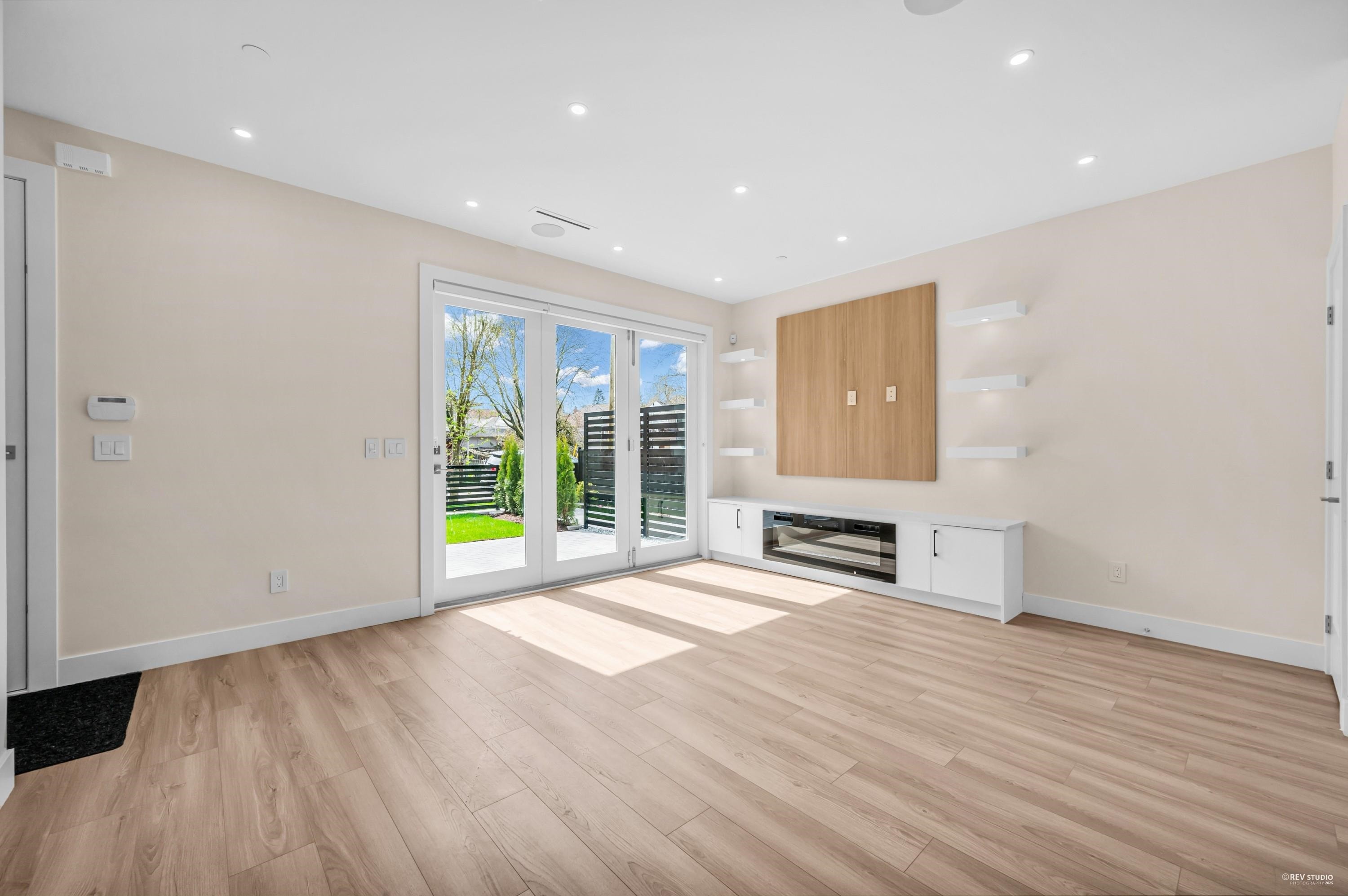 2371 Adanac Street, Vancouver, BC