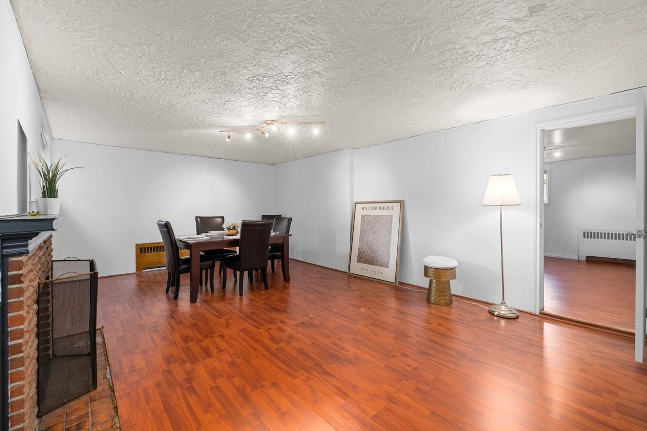 2880 Oxford Street, Vancouver, BC