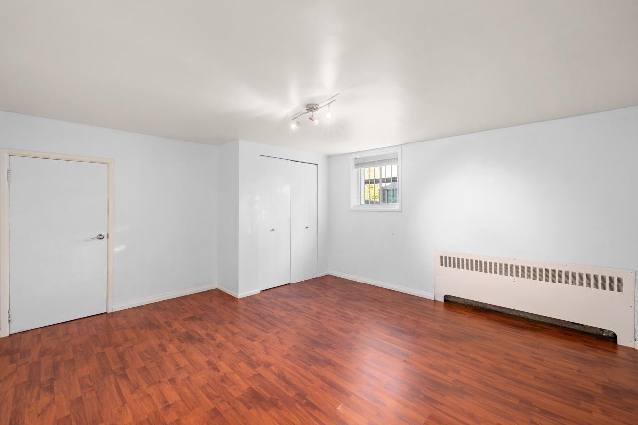 2880 Oxford Street, Vancouver, BC