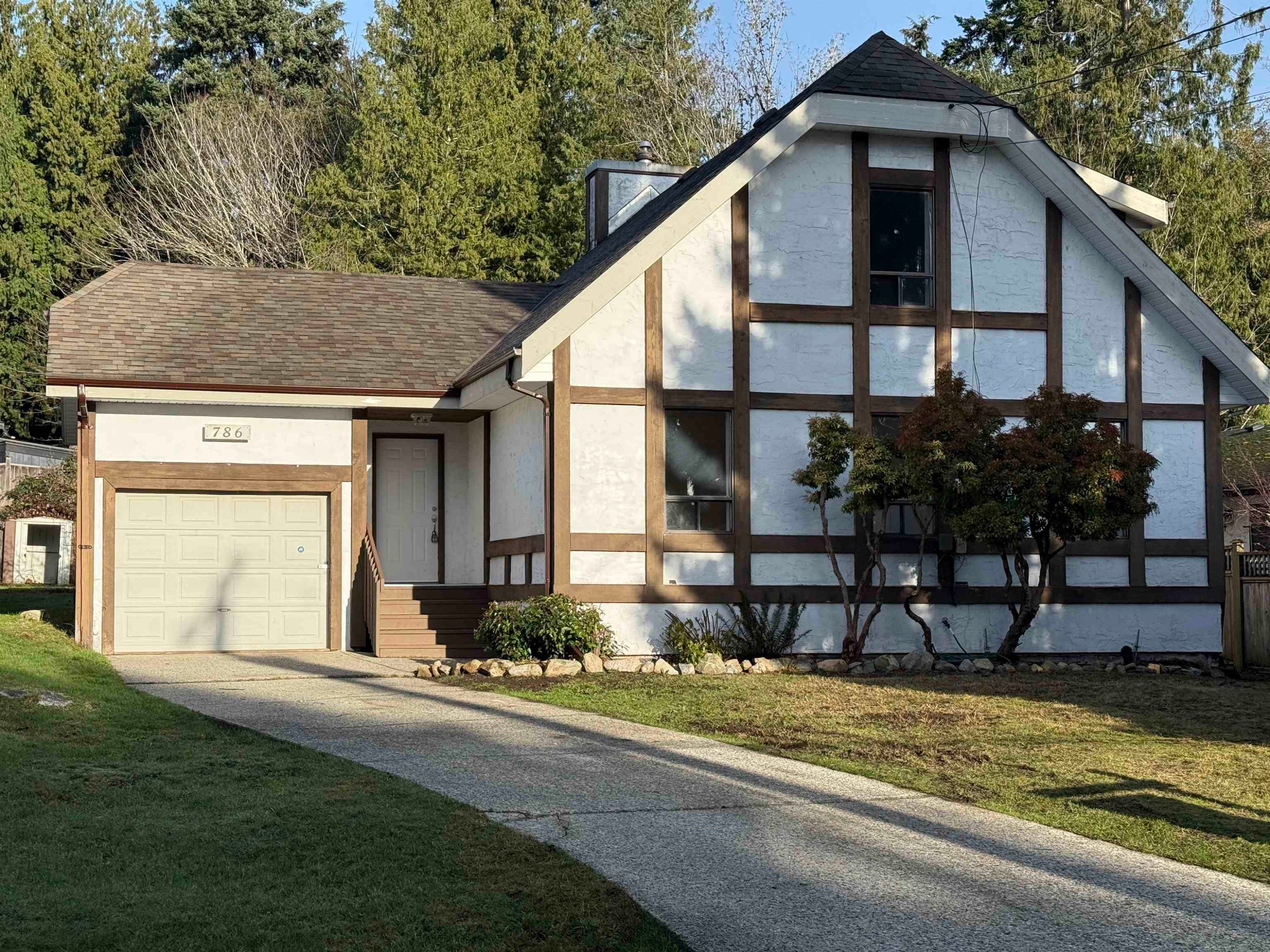 786 Creekside Crescent, Gibsons, BC