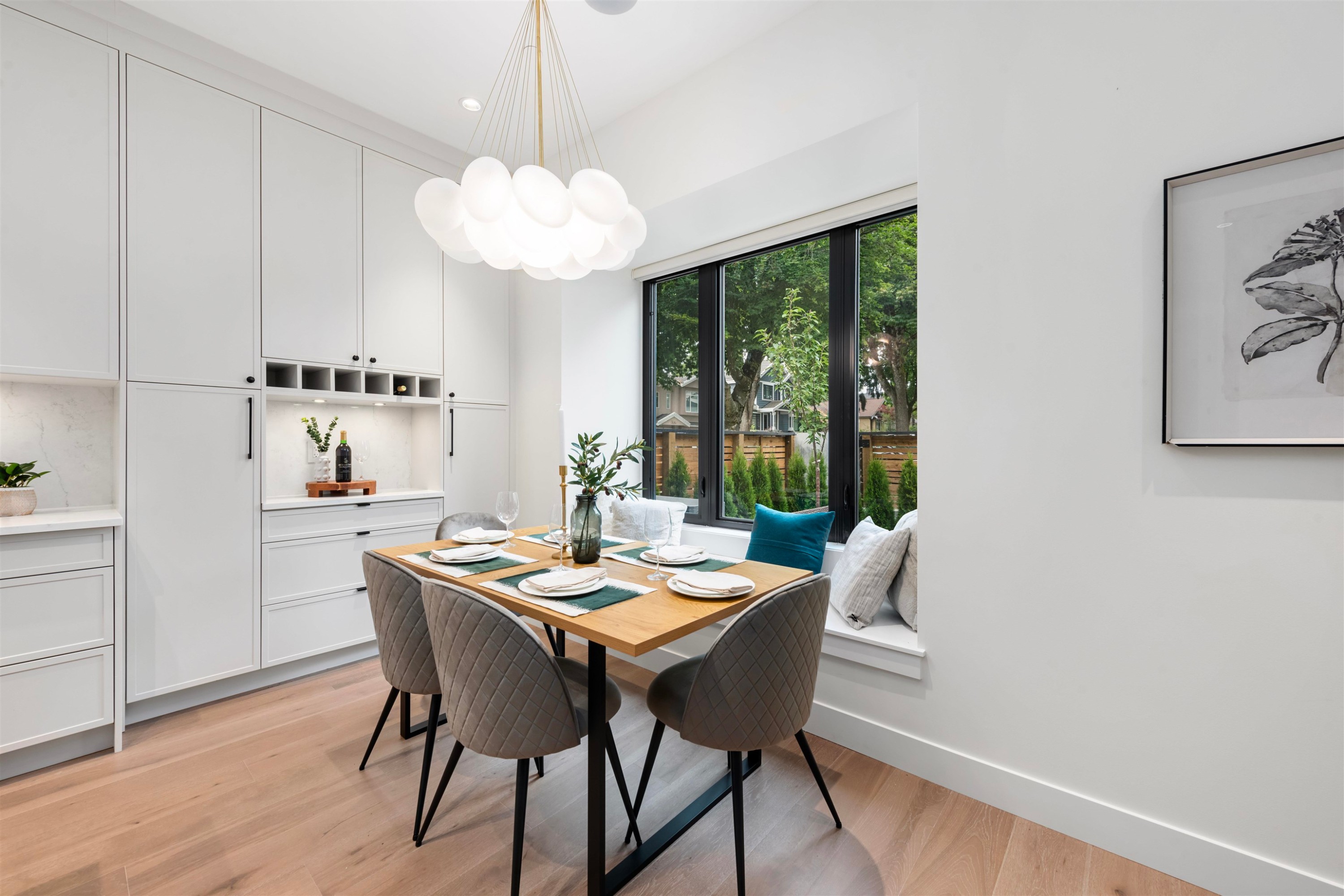 1-878 37 Avenue E, Vancouver, BC