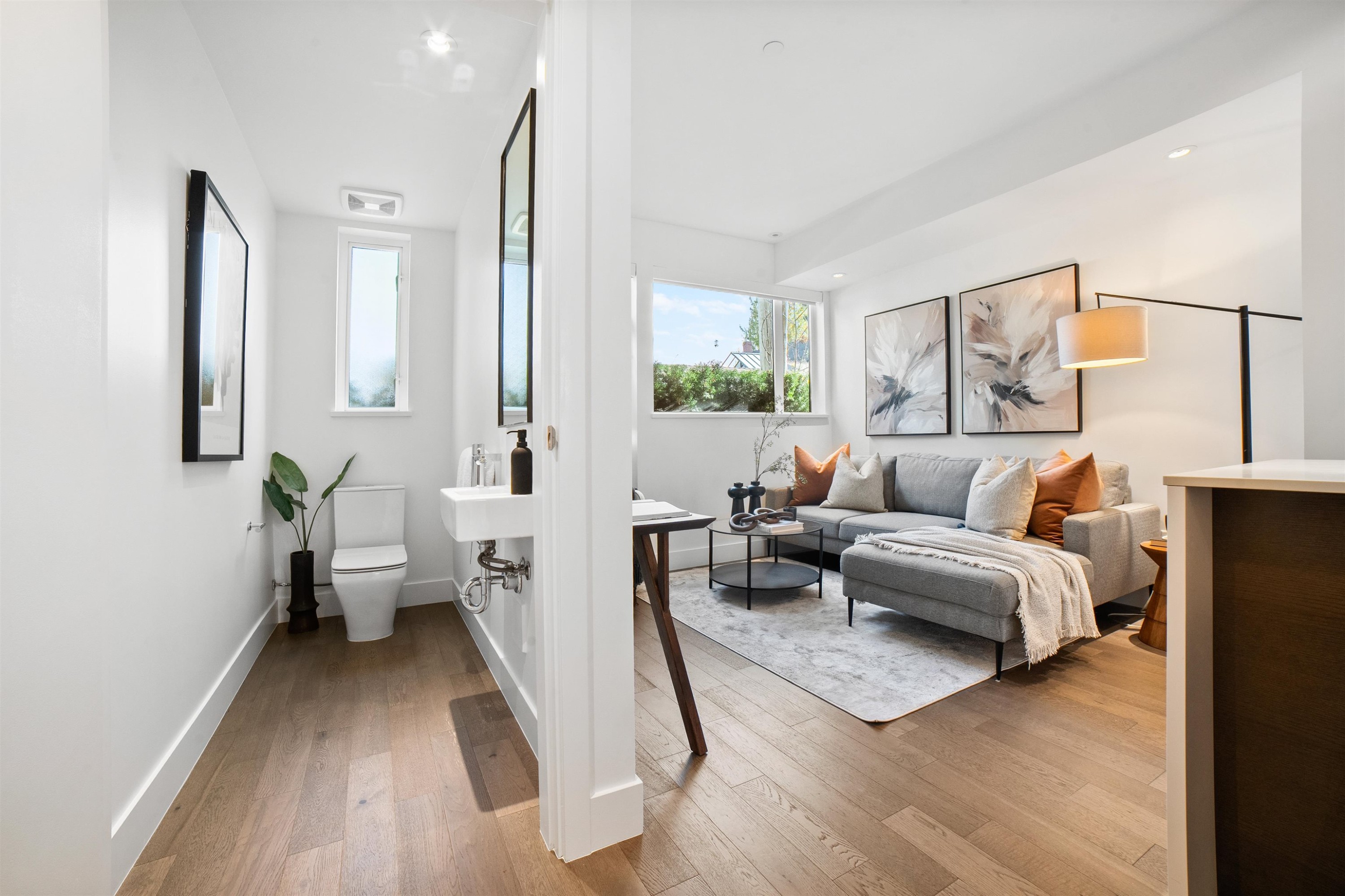 7458 Granville Street, Vancouver, BC