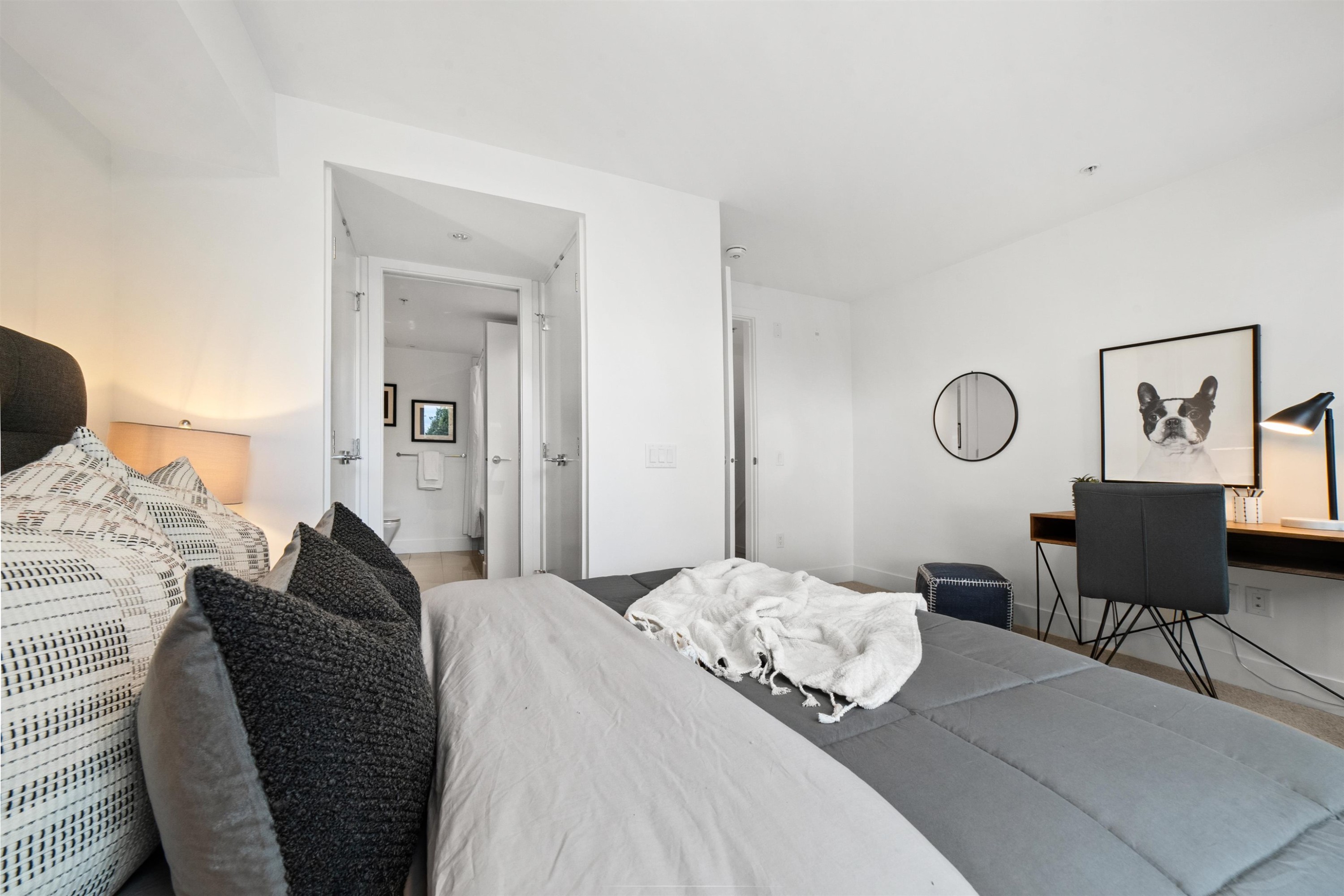 7458 Granville Street, Vancouver, BC