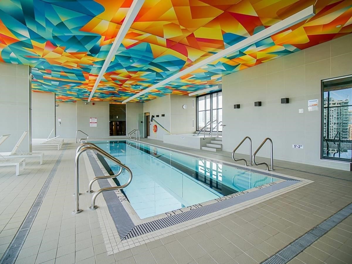 2010-89 Nelson Street, Vancouver, BC