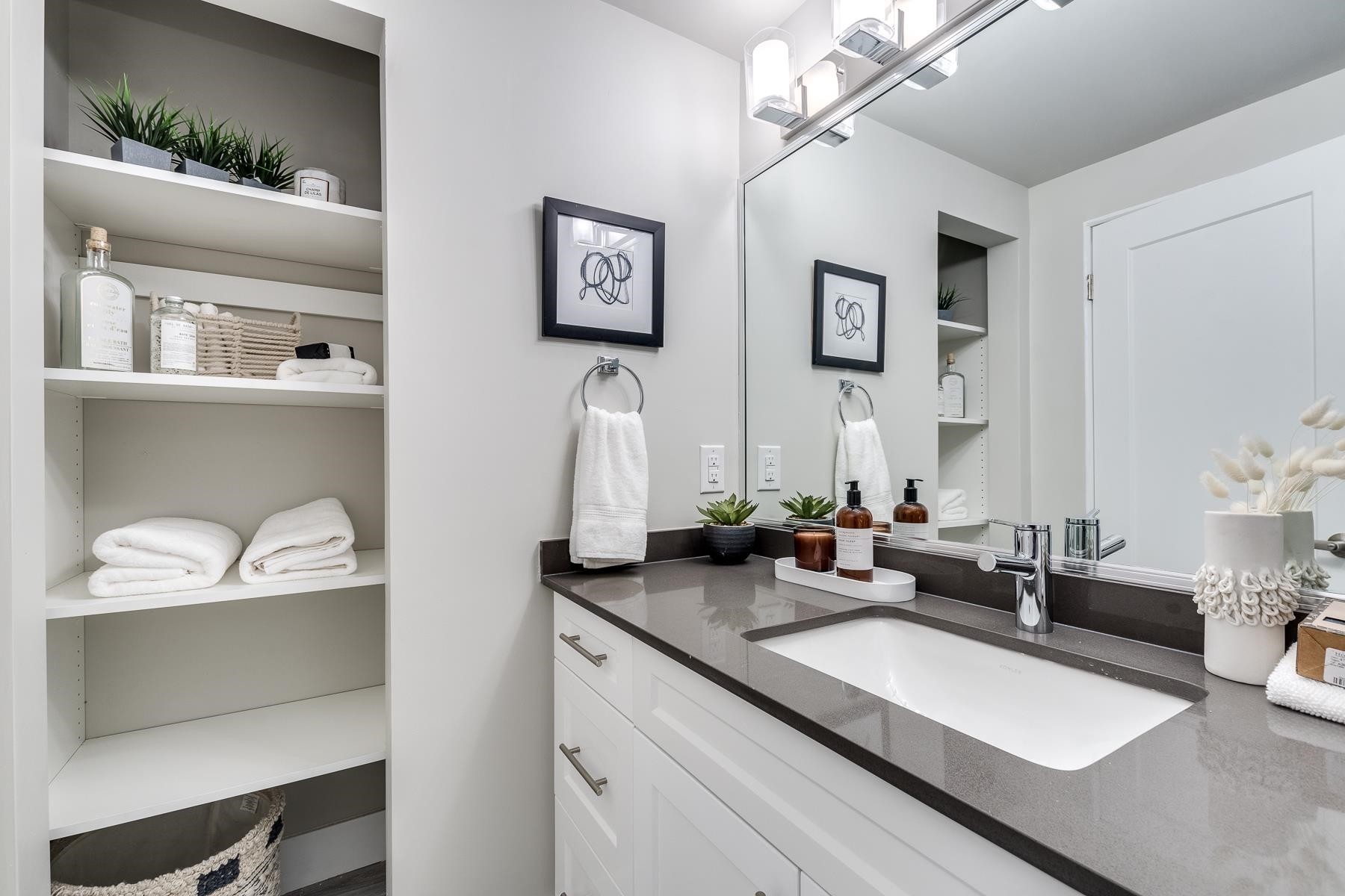 1923 Parker Street, Vancouver, BC