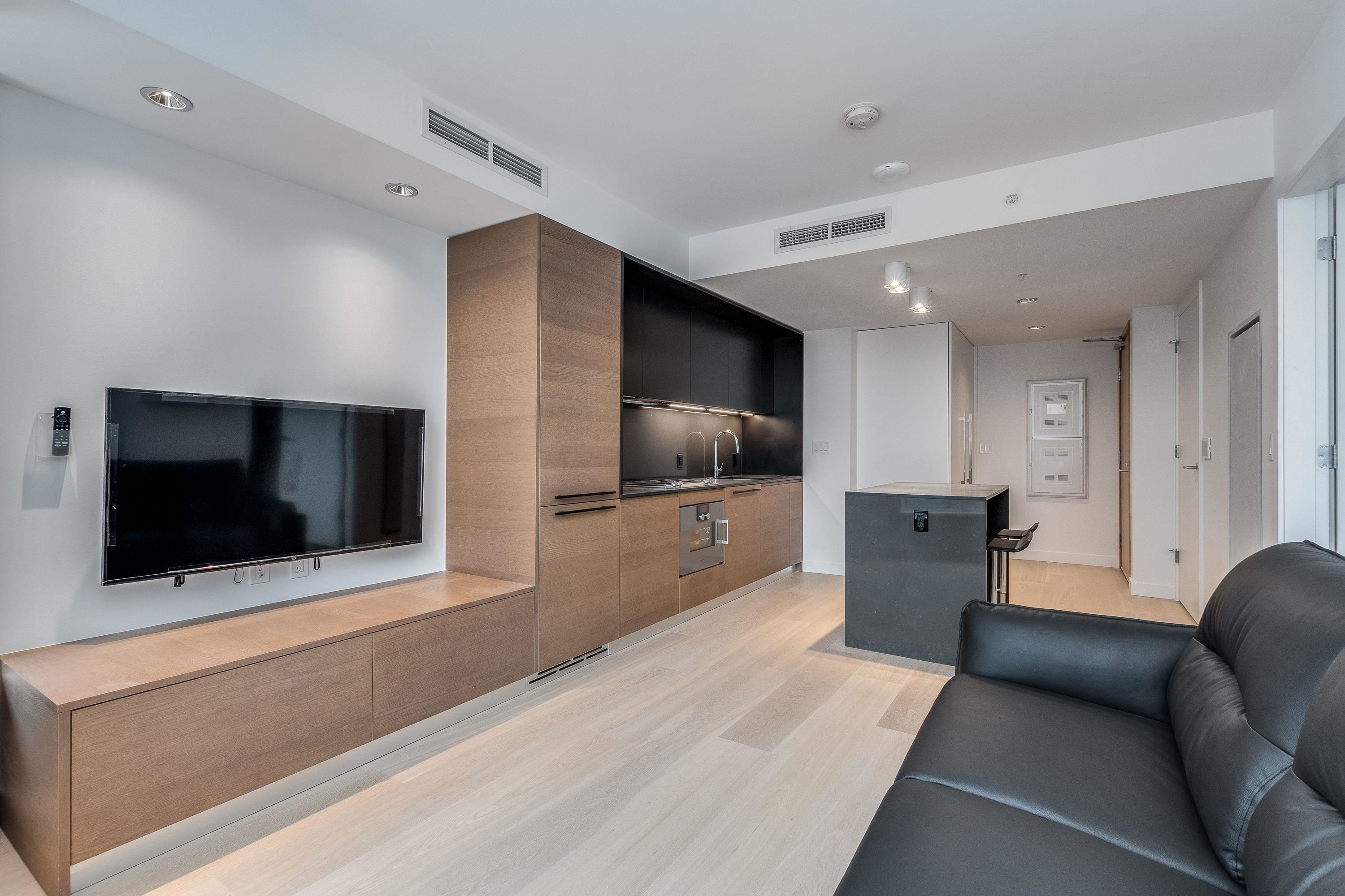 1102-1289 Hornby Street, Vancouver, BC