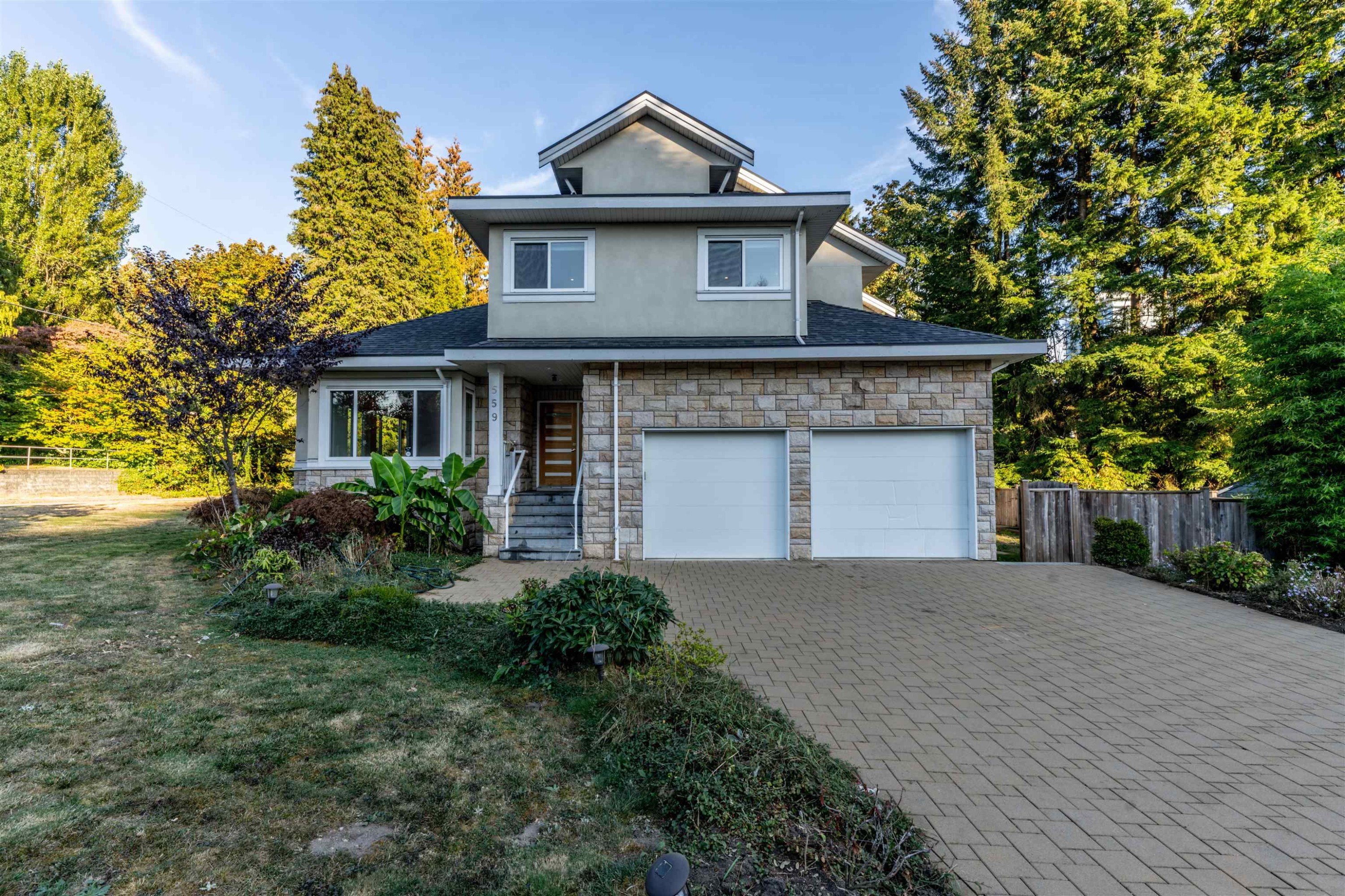 559 Bosworth Street, Coquitlam, BC