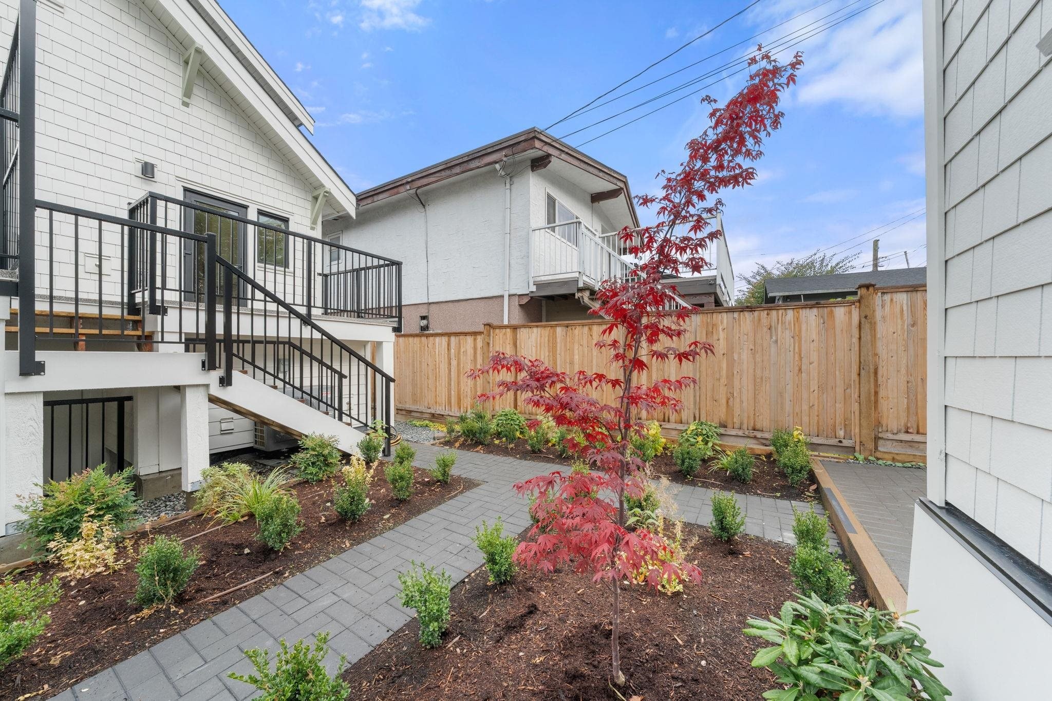 2530 Mcgill Street, Vancouver, BC