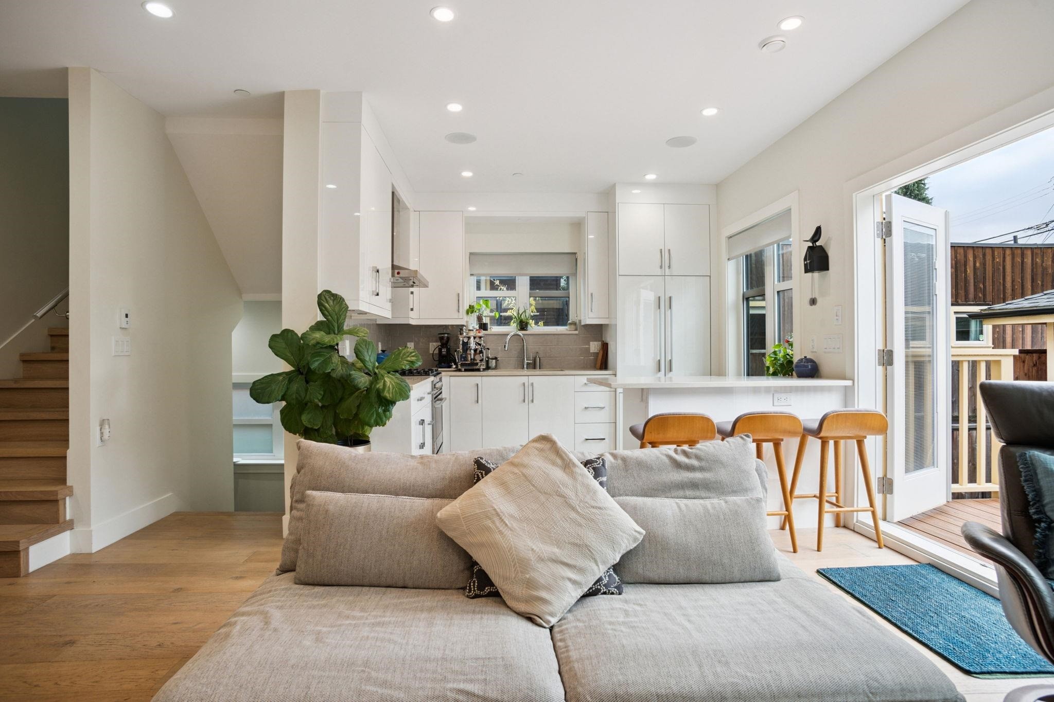 764 14Th Avenue E, Vancouver, BC