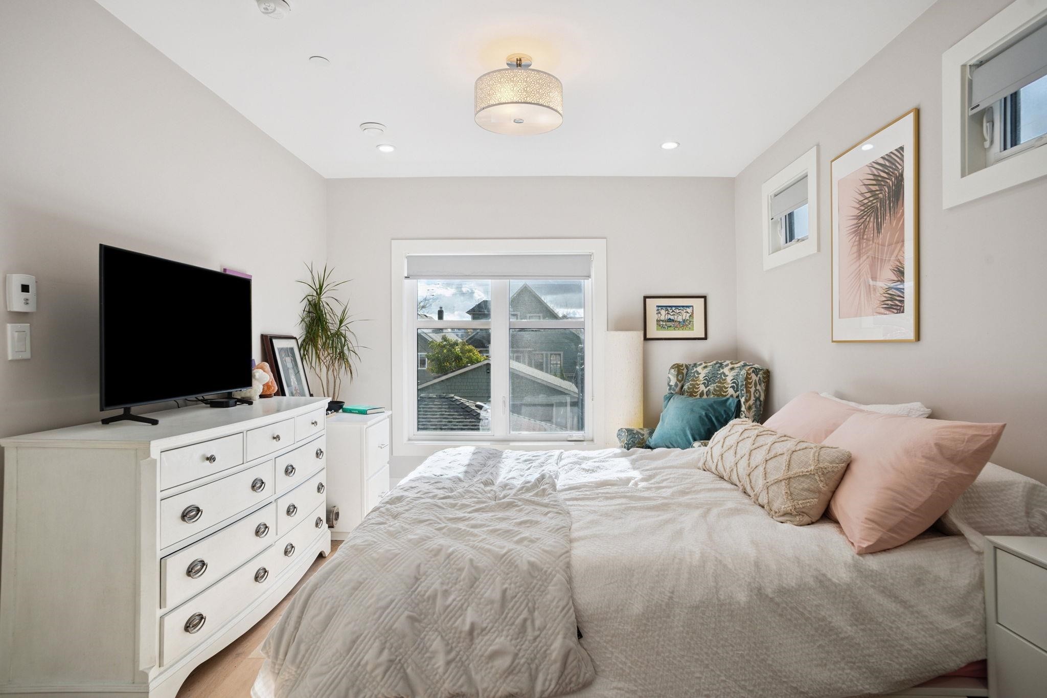 764 14Th Avenue E, Vancouver, BC