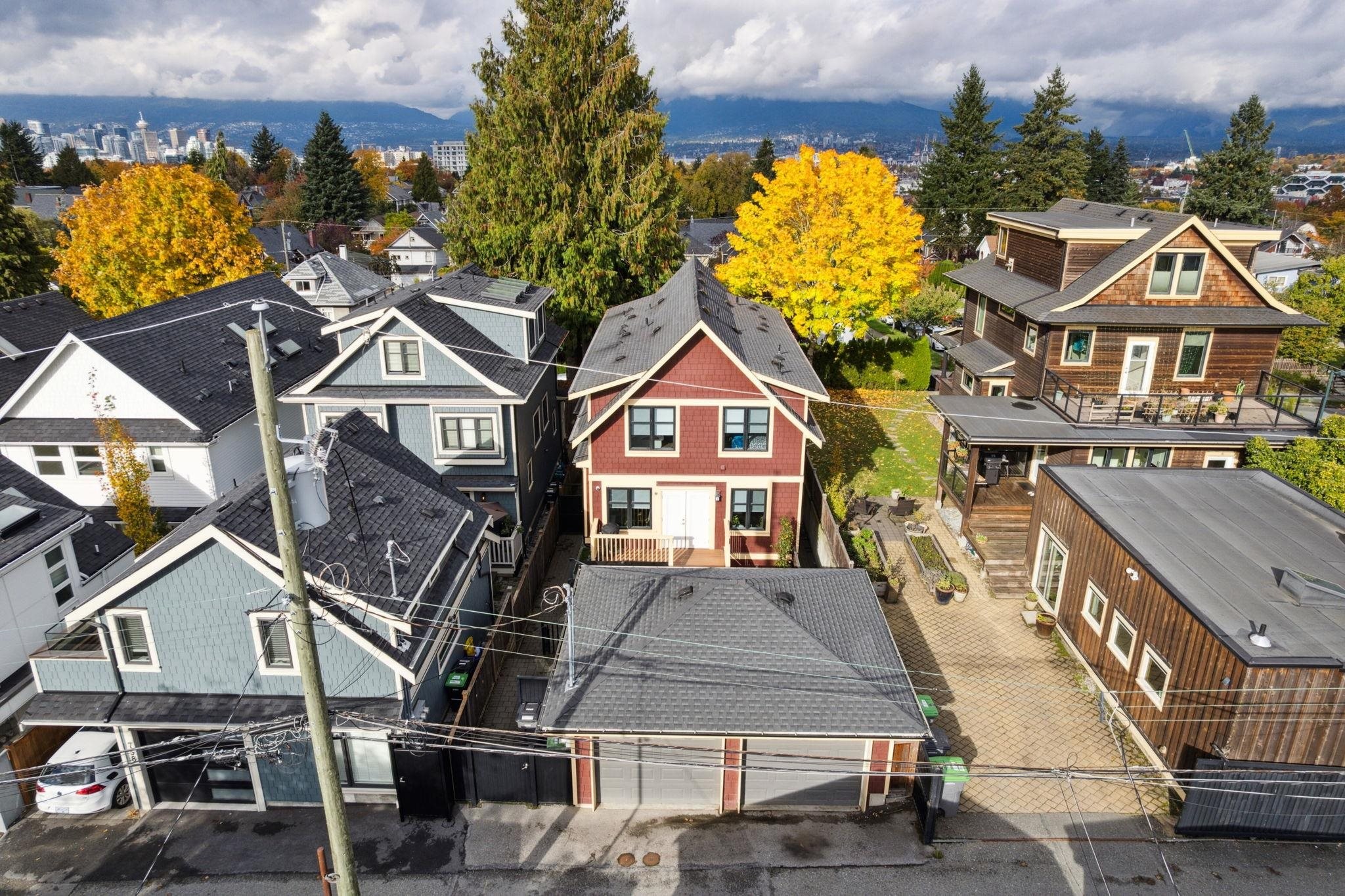 764 14Th Avenue E, Vancouver, BC