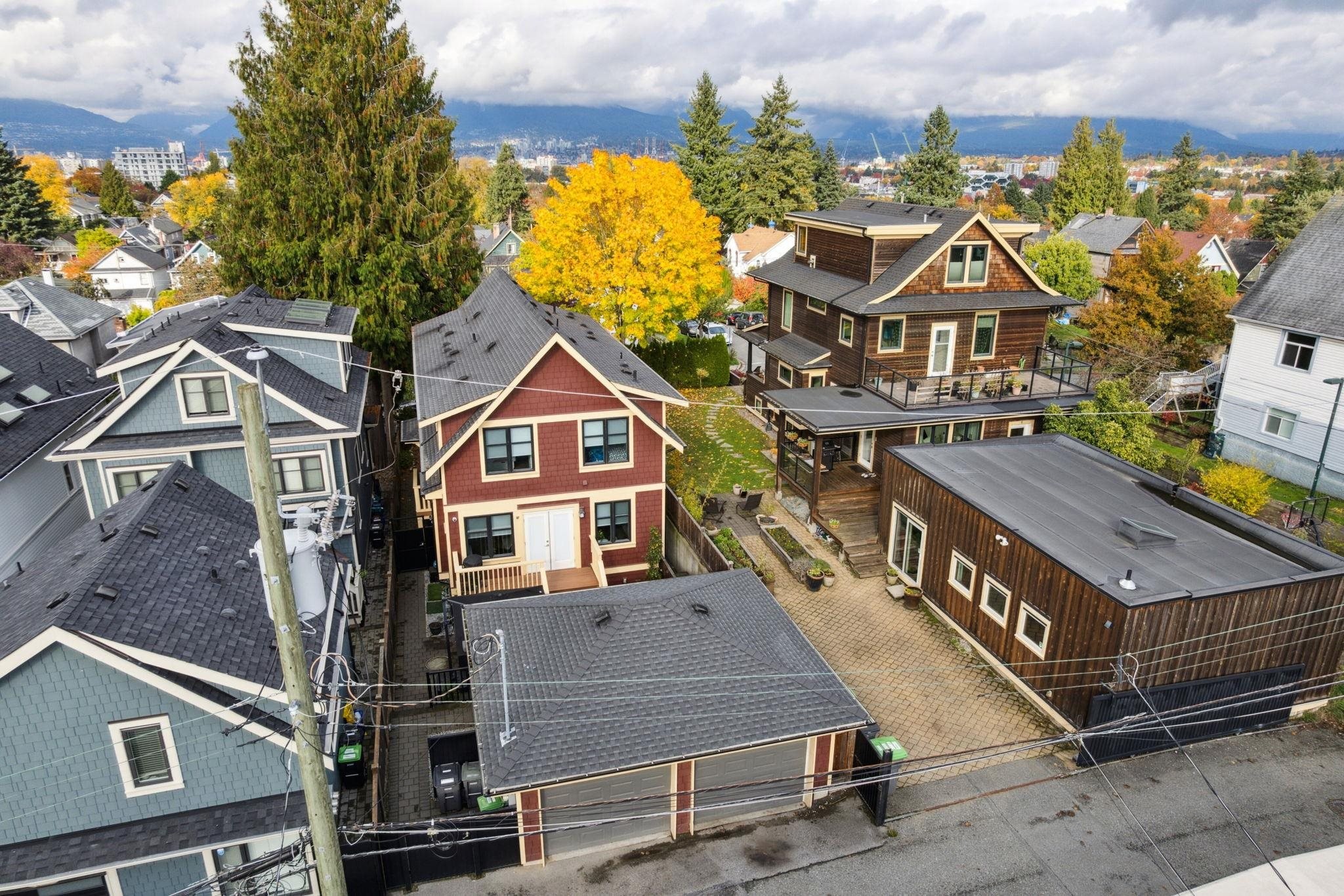 764 14Th Avenue E, Vancouver, BC