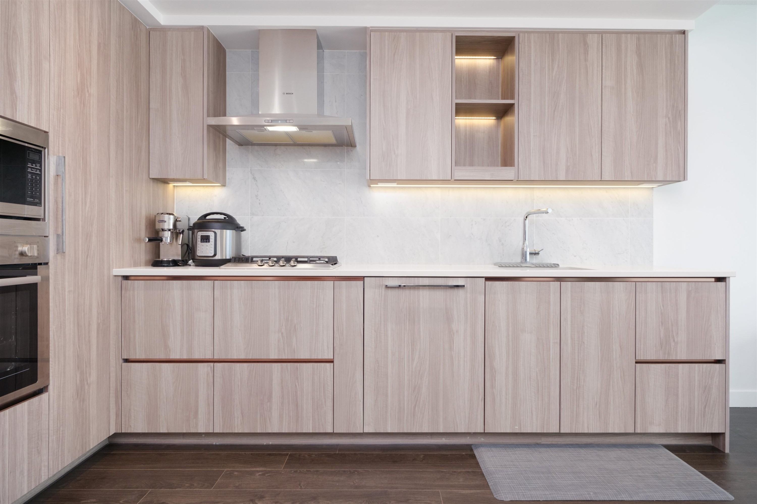 4806-4730 Lougheed Highway, Burnaby, BC