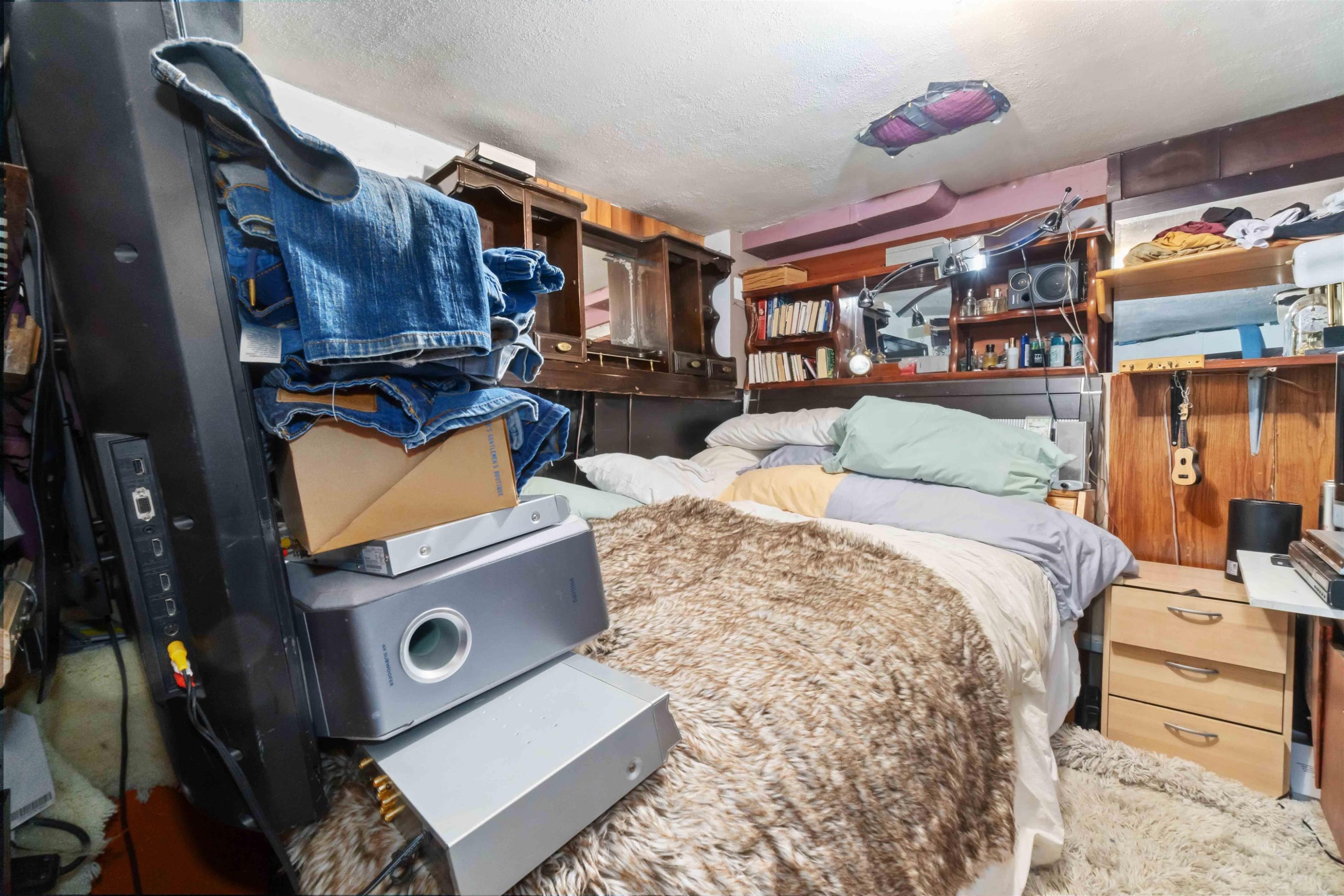 5735 Earles Street, Vancouver, BC