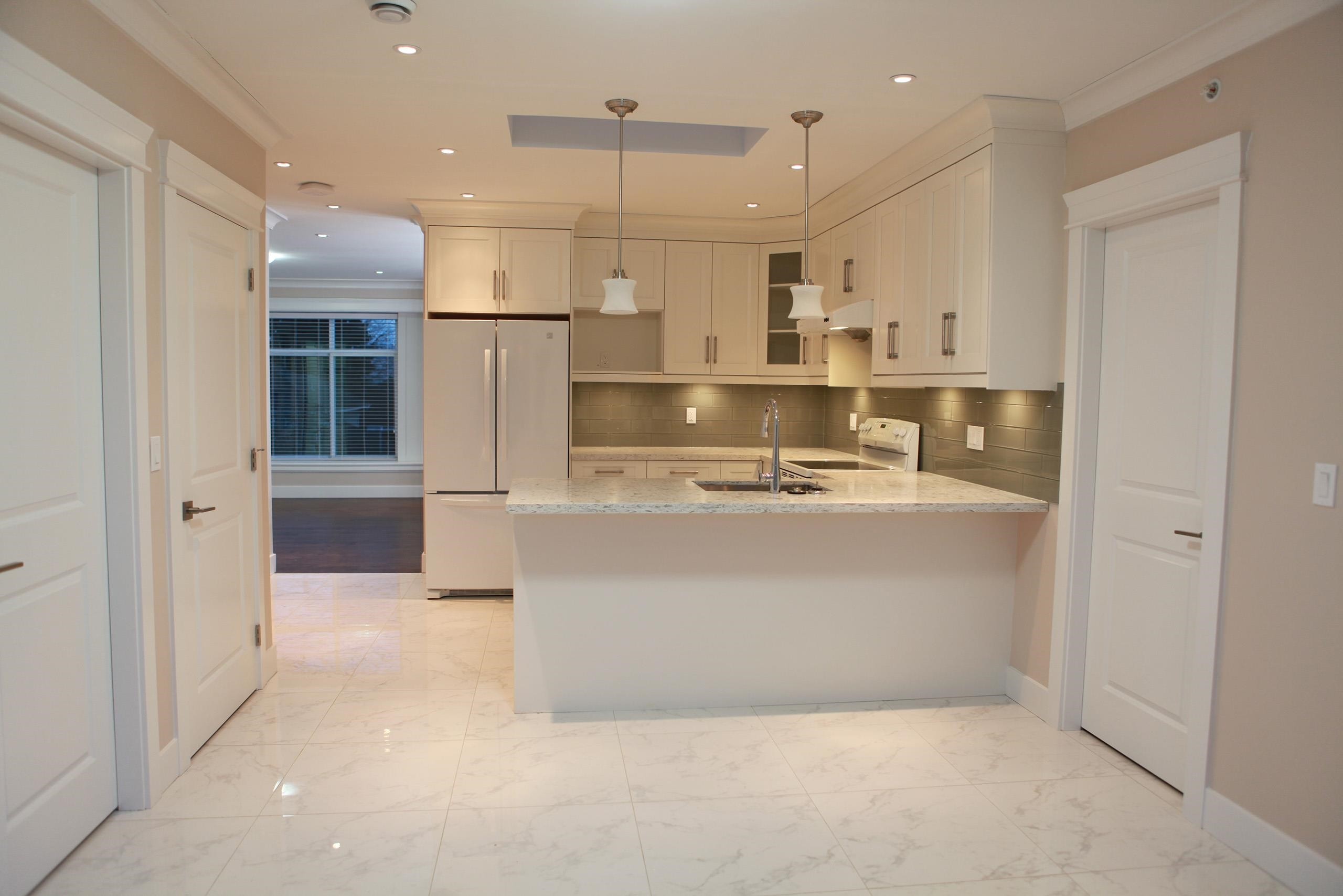 455 38Th Avenue W, Vancouver, BC