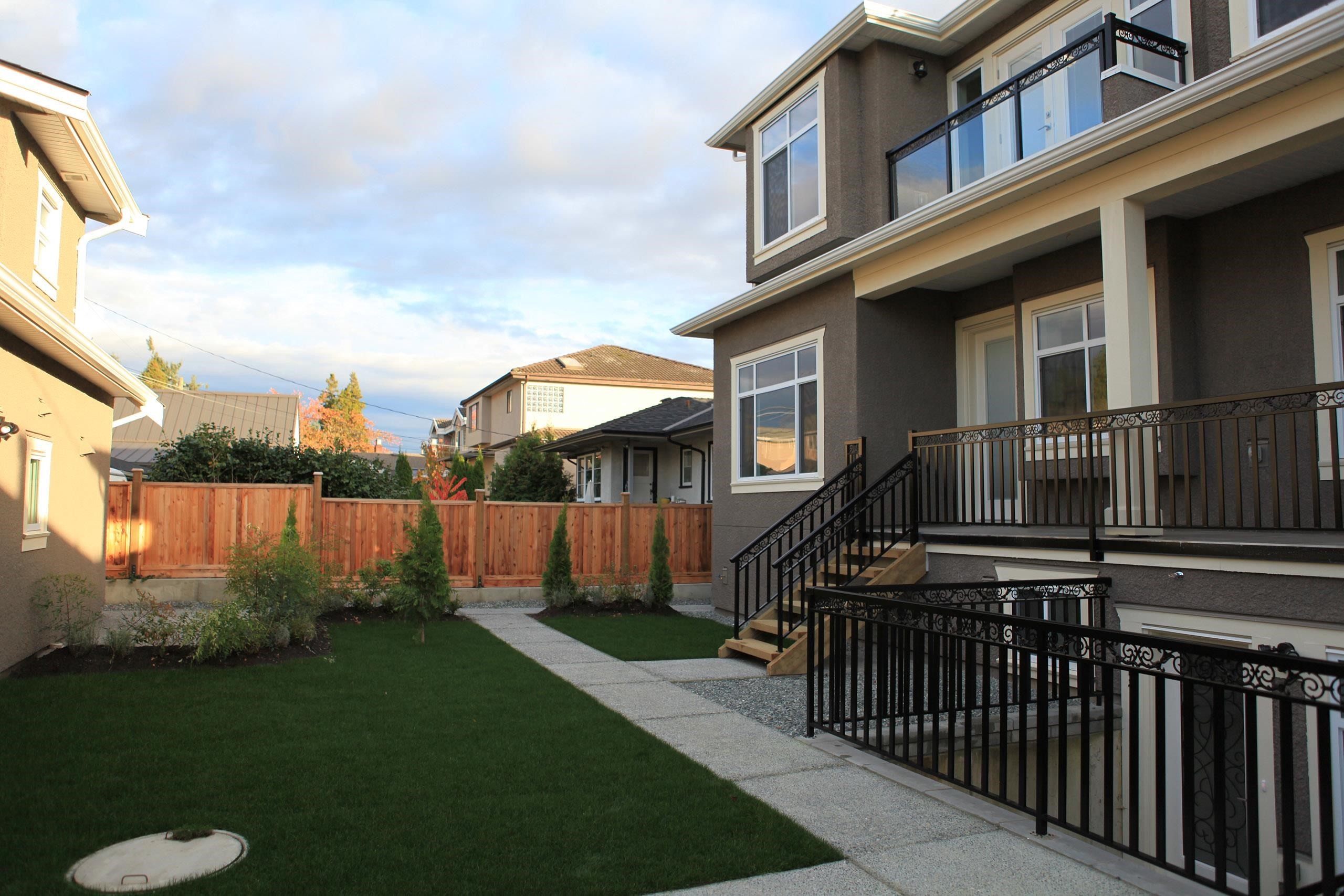 455 38Th Avenue W, Vancouver, BC