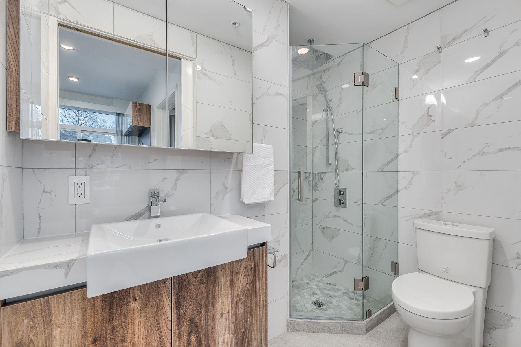 305-1170 Barclay Street, Vancouver, BC