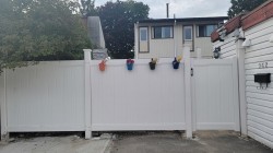 962 Cherrybrook Place Coquitlam, BC V3C 4B7