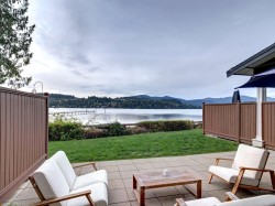 5917 Beachgate Lane Sechelt, BC V7Z 0S3