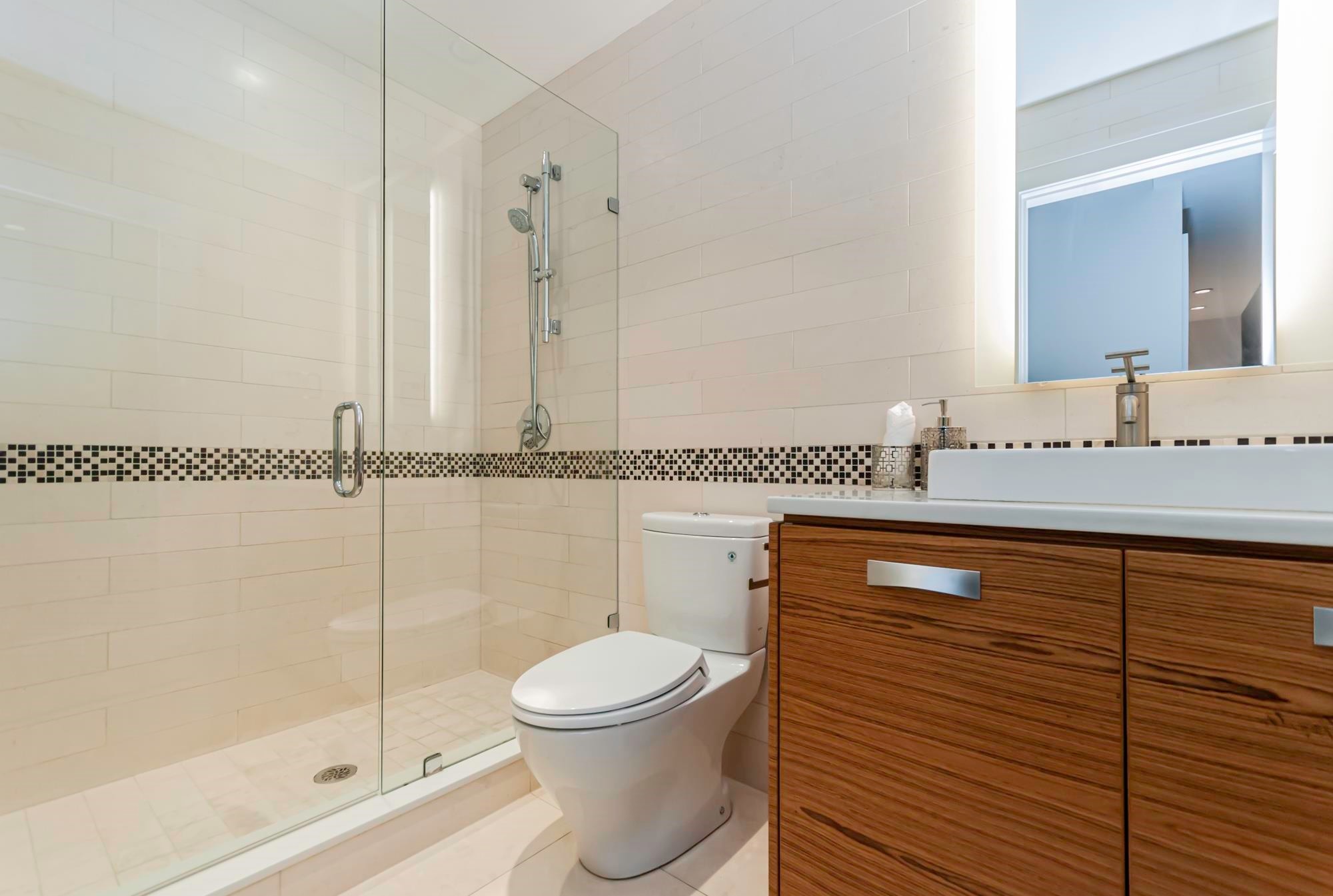 3875 36Th Avenue W, Vancouver, BC