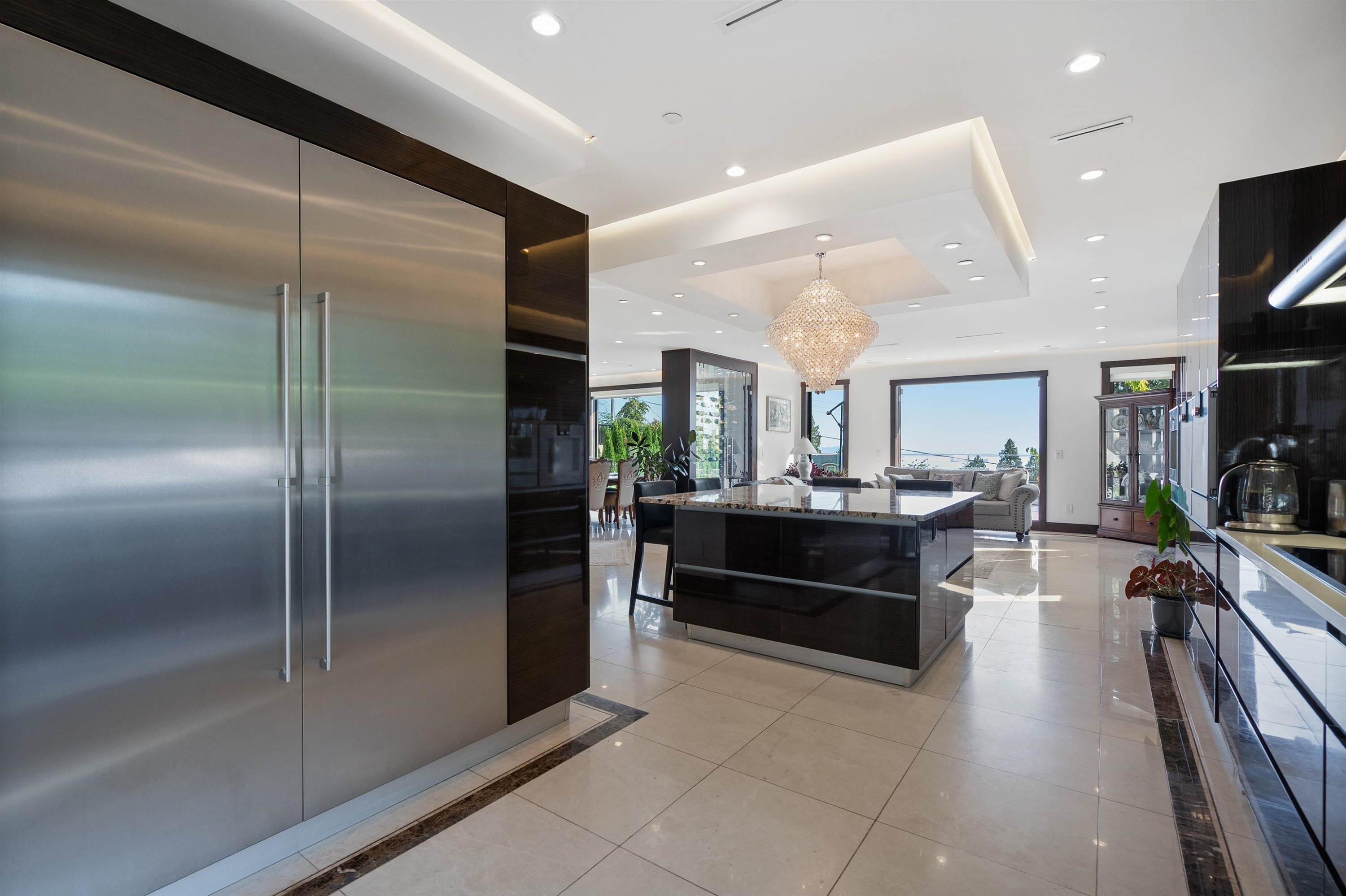 2643 Nelson Avenue, West Vancouver, BC