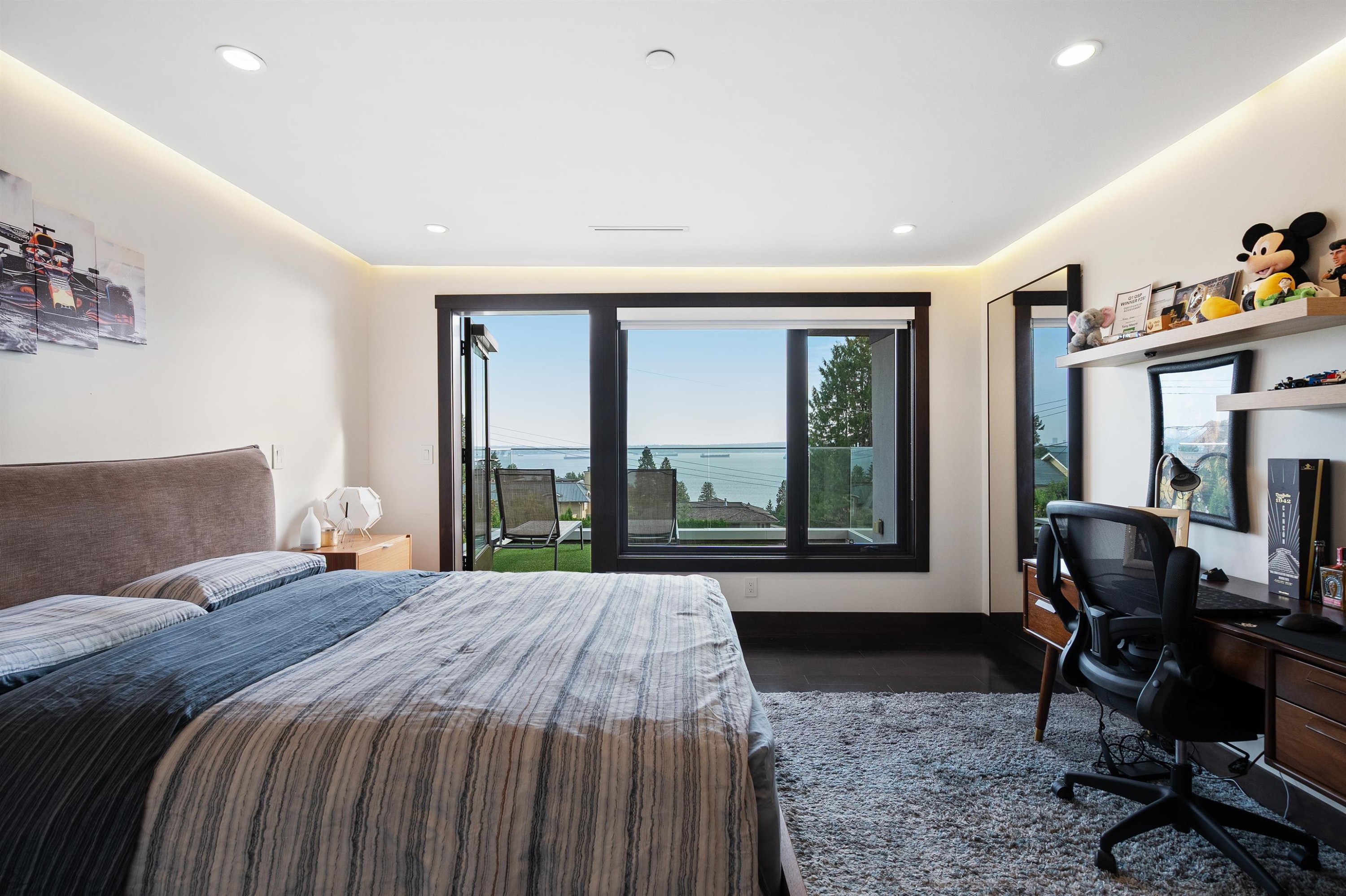 2643 Nelson Avenue, West Vancouver, BC