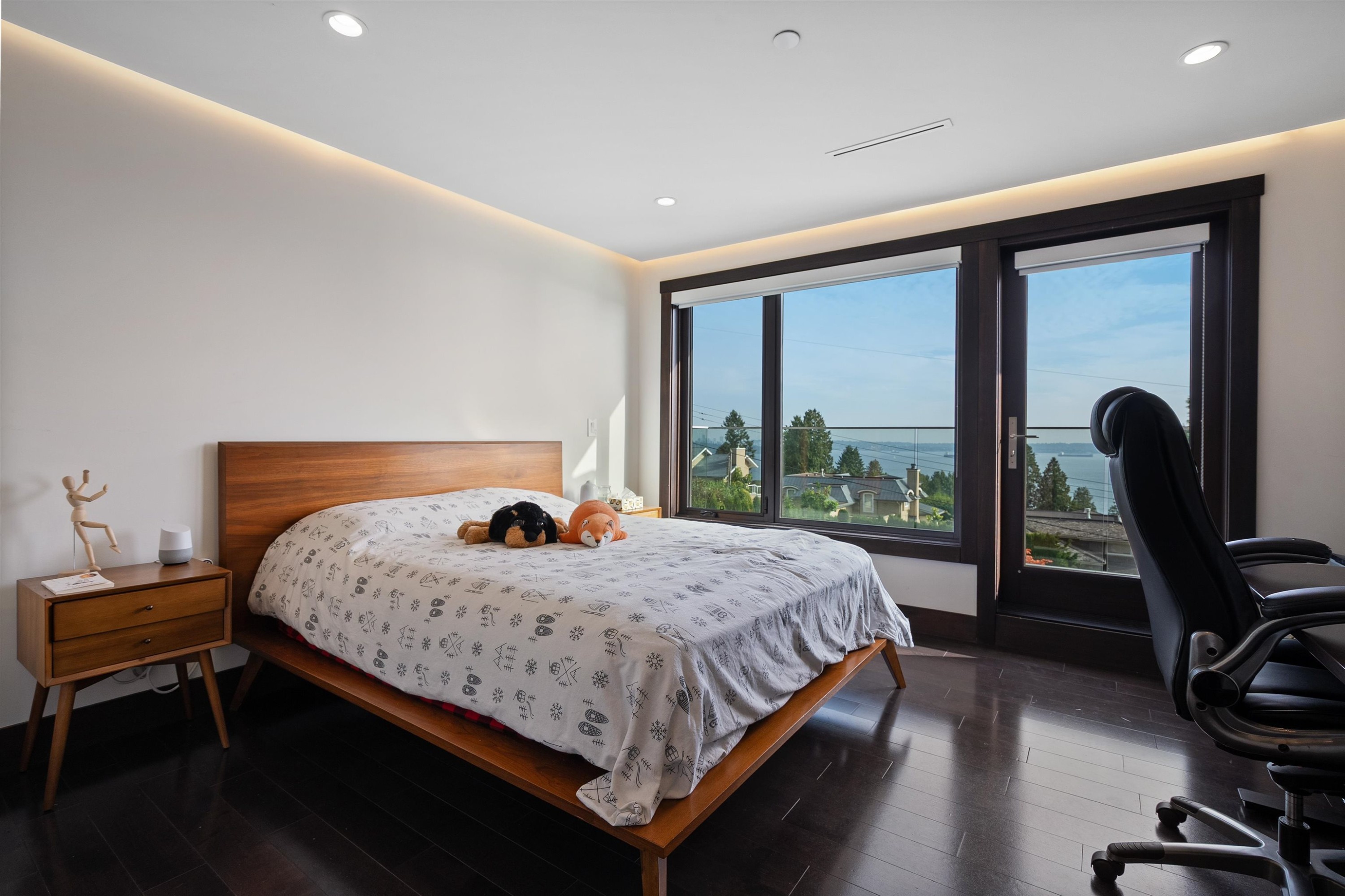 2643 Nelson Avenue, West Vancouver, BC