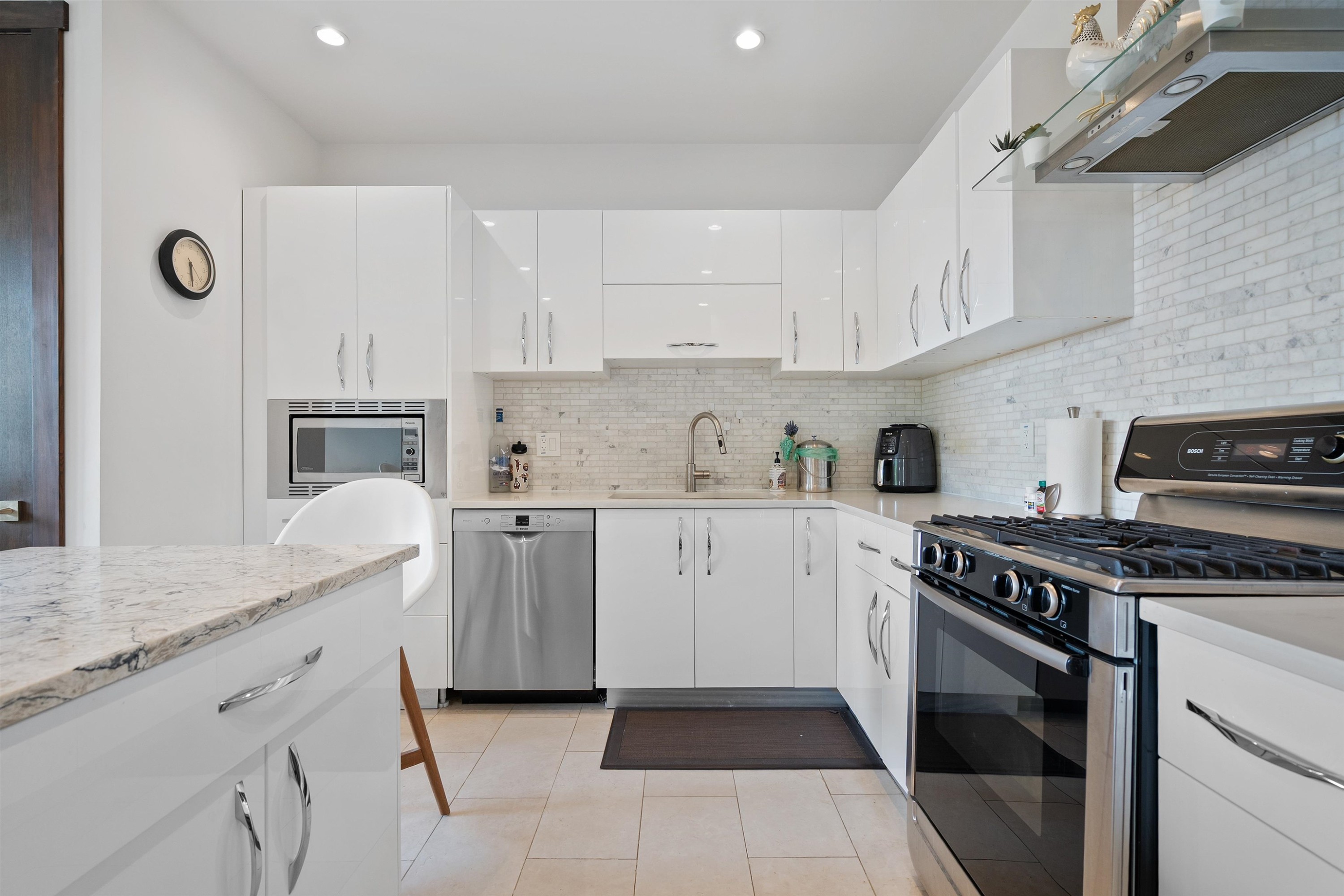 2643 Nelson Avenue, West Vancouver, BC