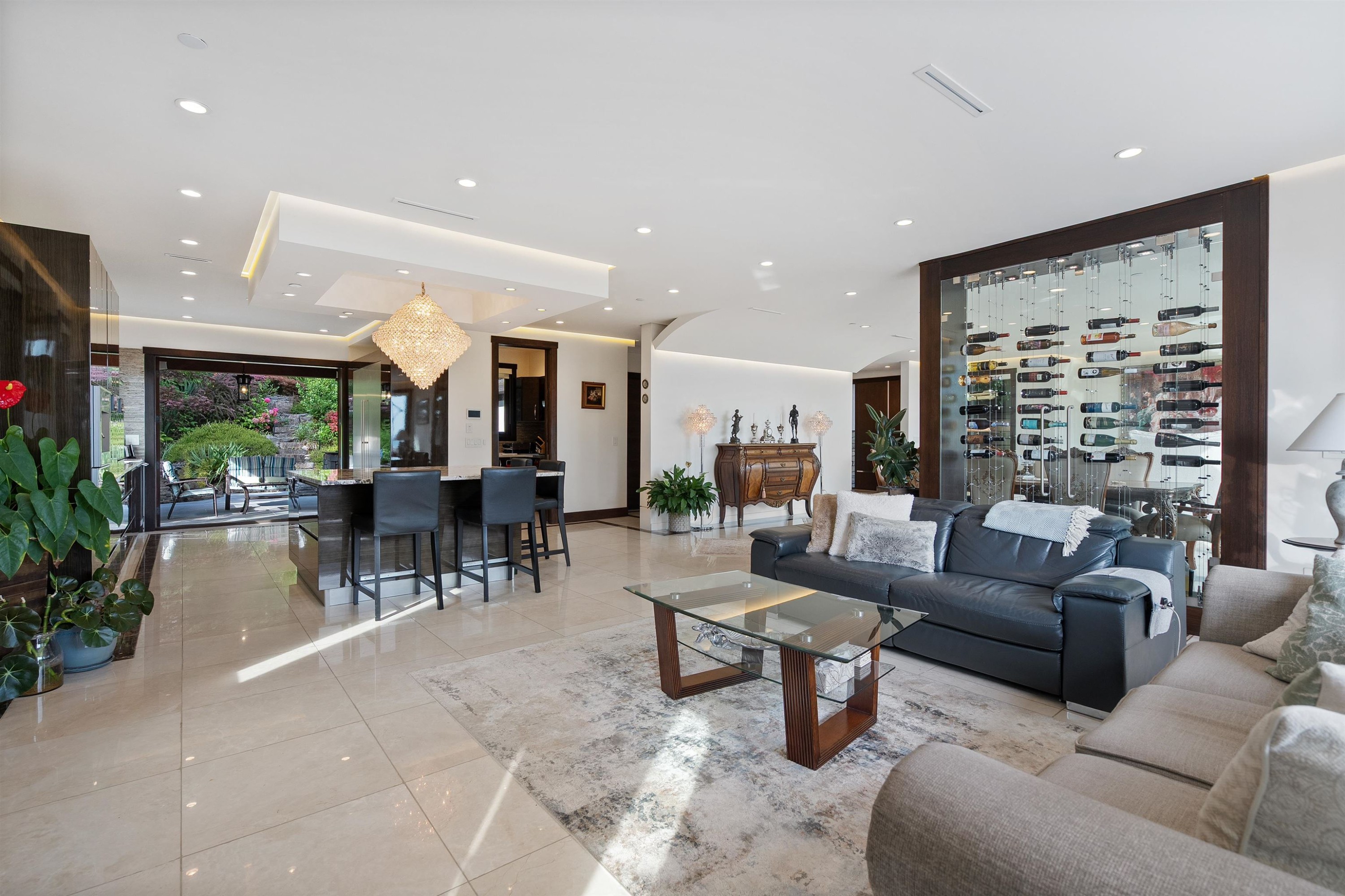 2643 Nelson Avenue, West Vancouver, BC