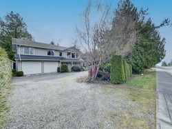 5642 Nickerson Road Sechelt, BC V7Z 0M6