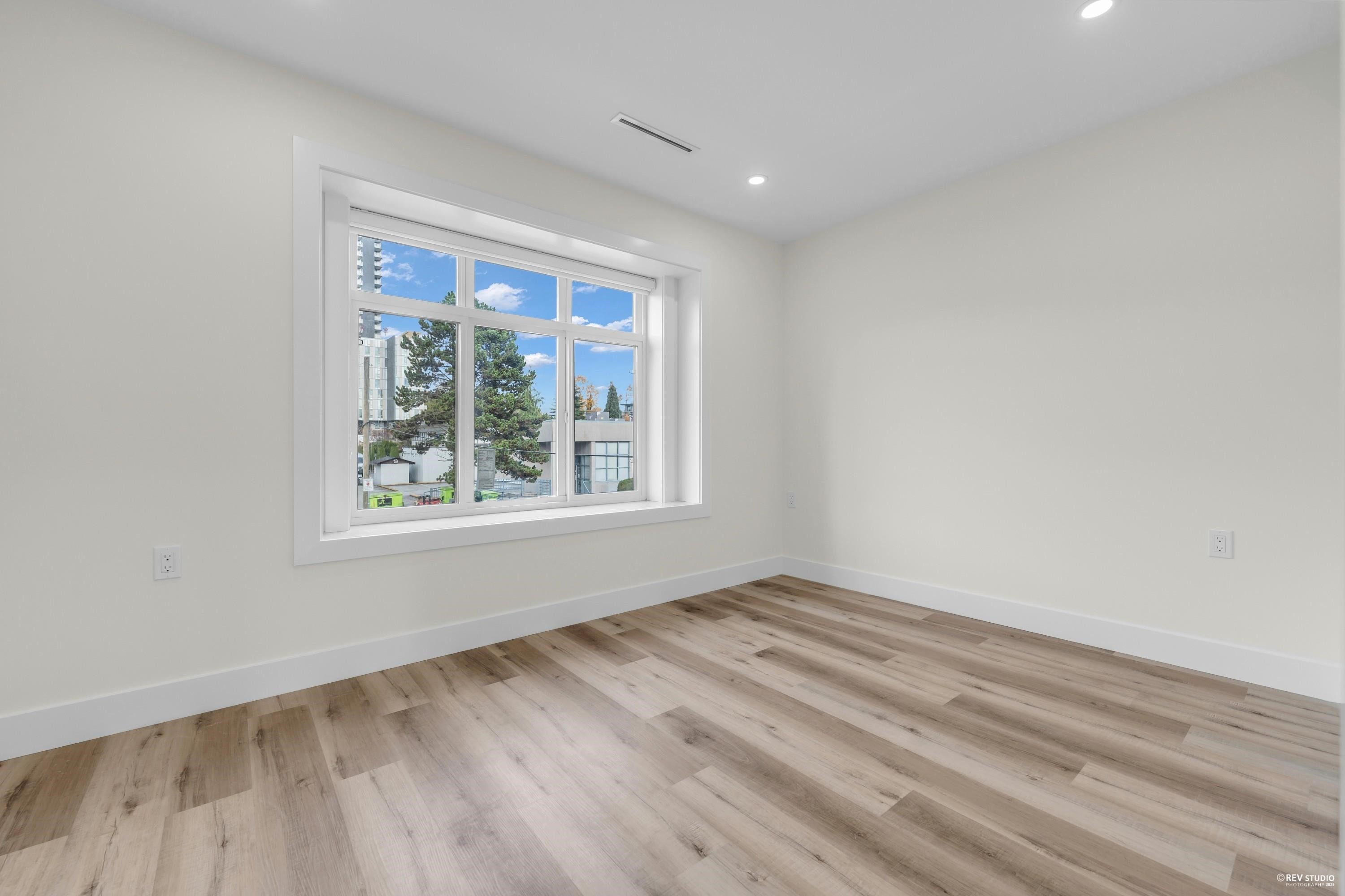 514 60Th Avenue W, Vancouver, BC