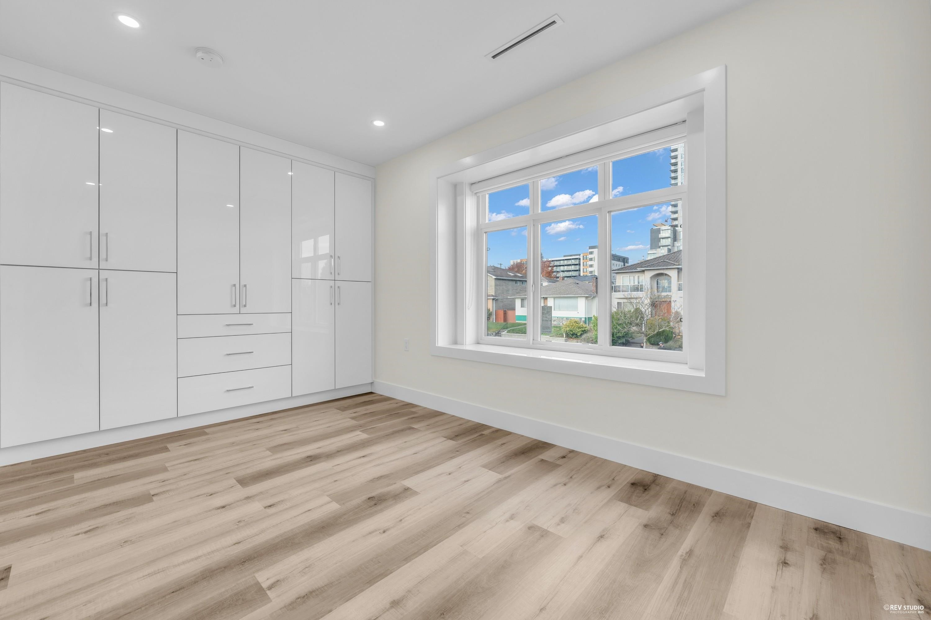 514 60Th Avenue W, Vancouver, BC