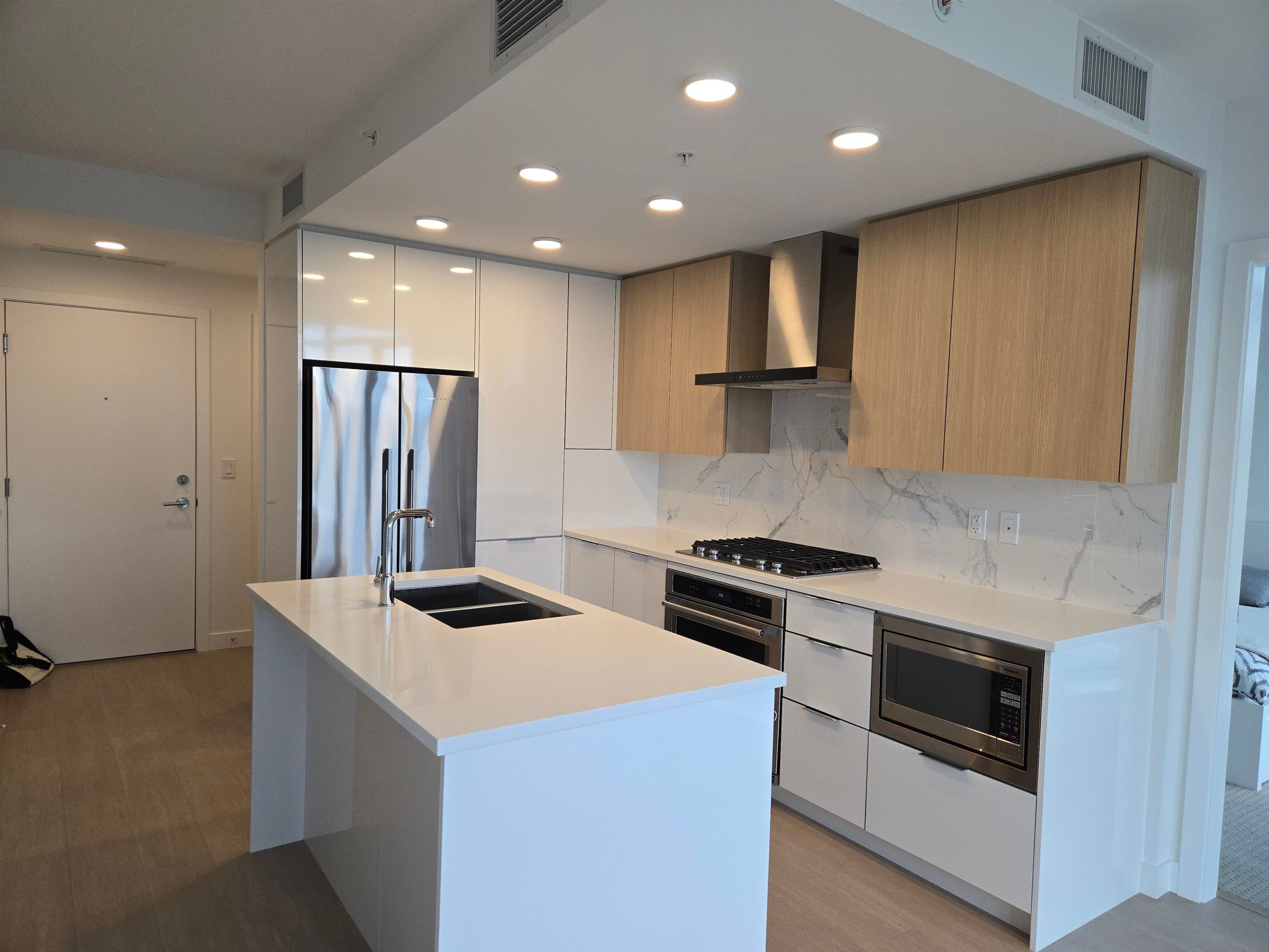 407-7769 Park Crescent, Burnaby, BC