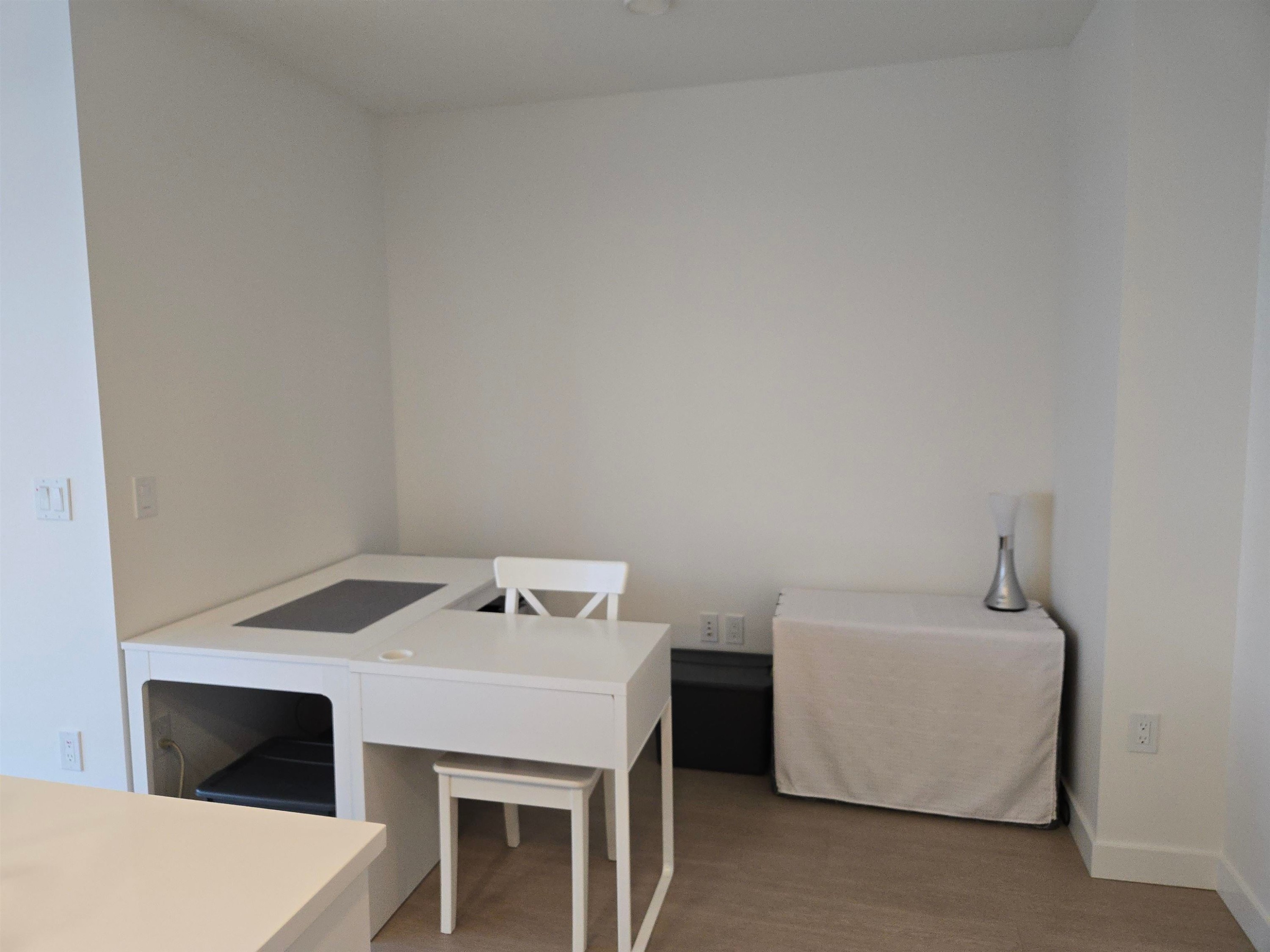 407-7769 Park Crescent, Burnaby, BC