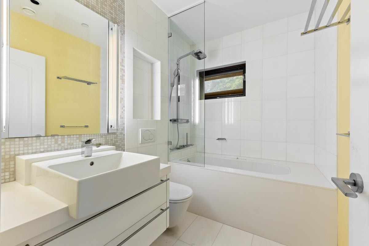 3138 42Nd Avenue W, Vancouver, BC