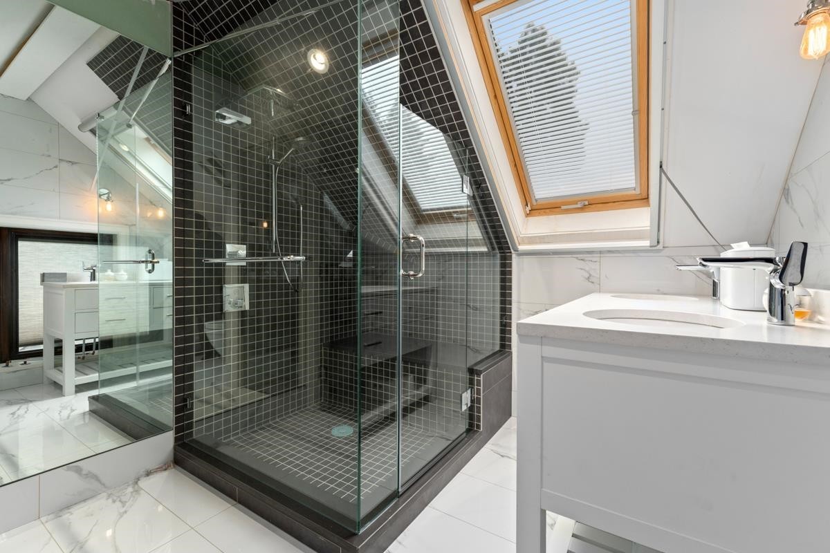 3138 42Nd Avenue W, Vancouver, BC