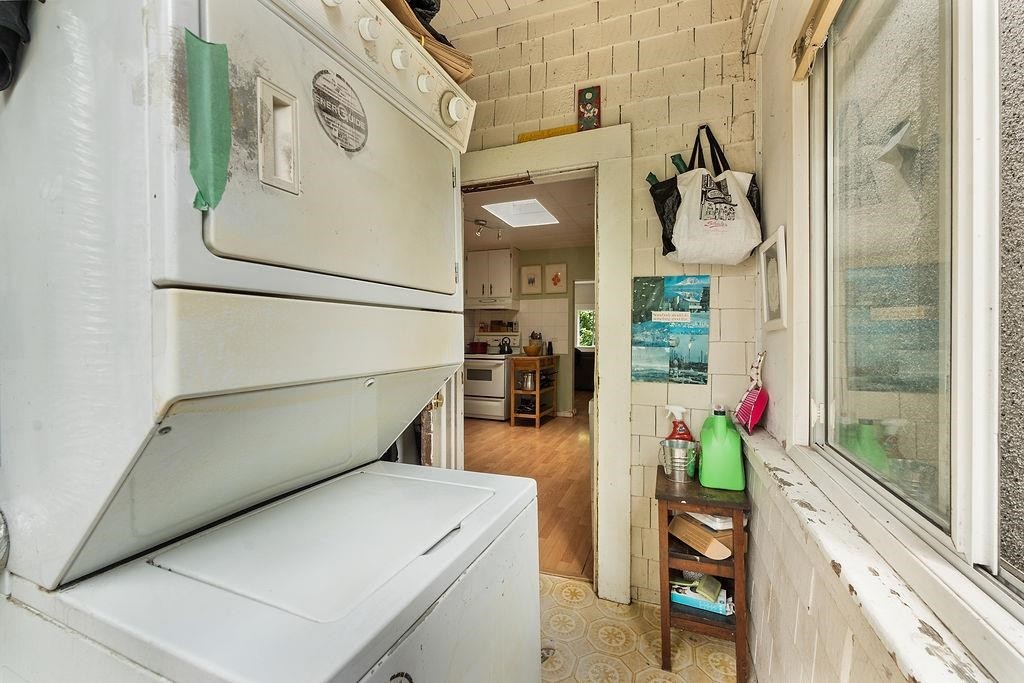 4225 John Street, Vancouver, BC